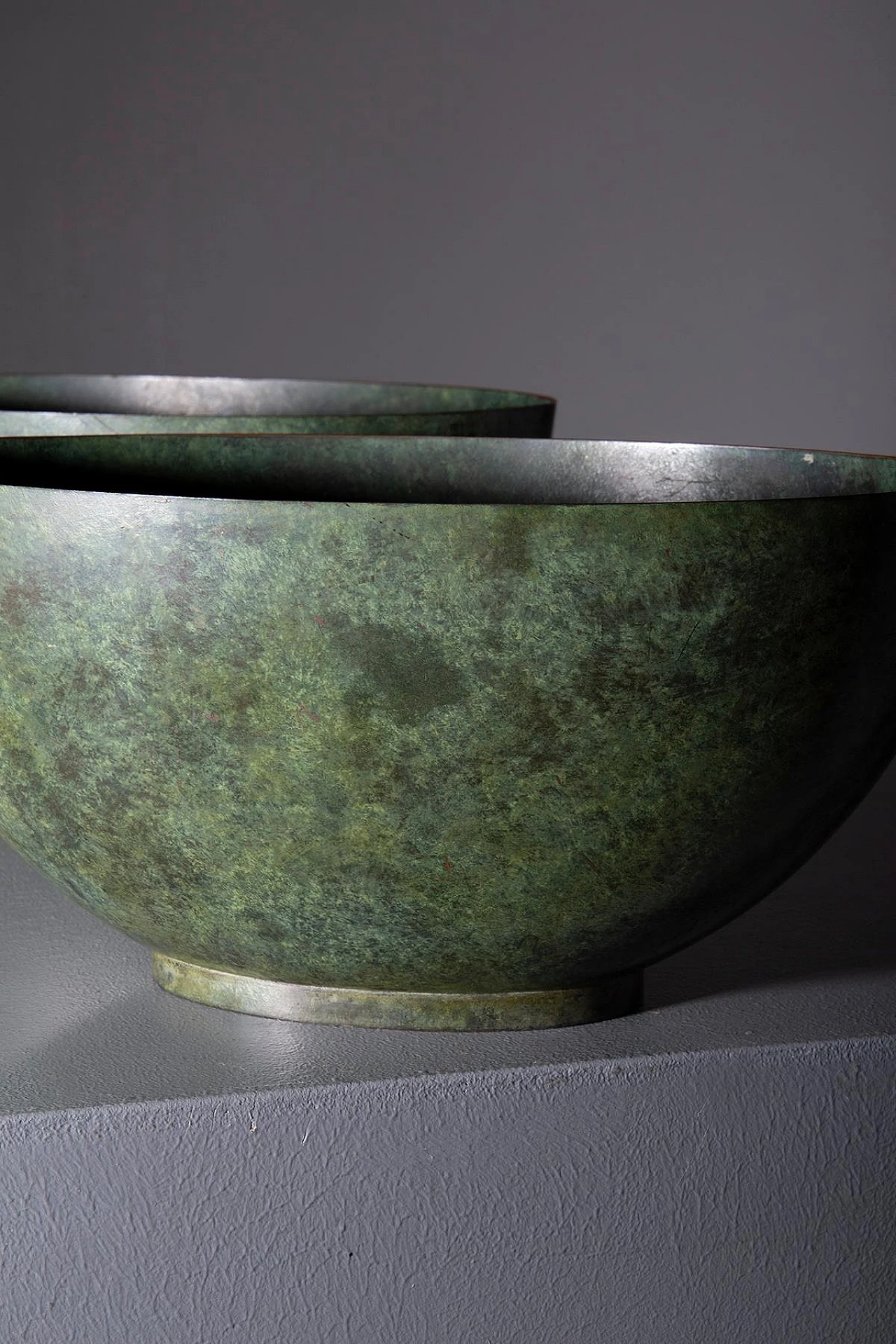 Pair of bronze bowls, early 20th century 6