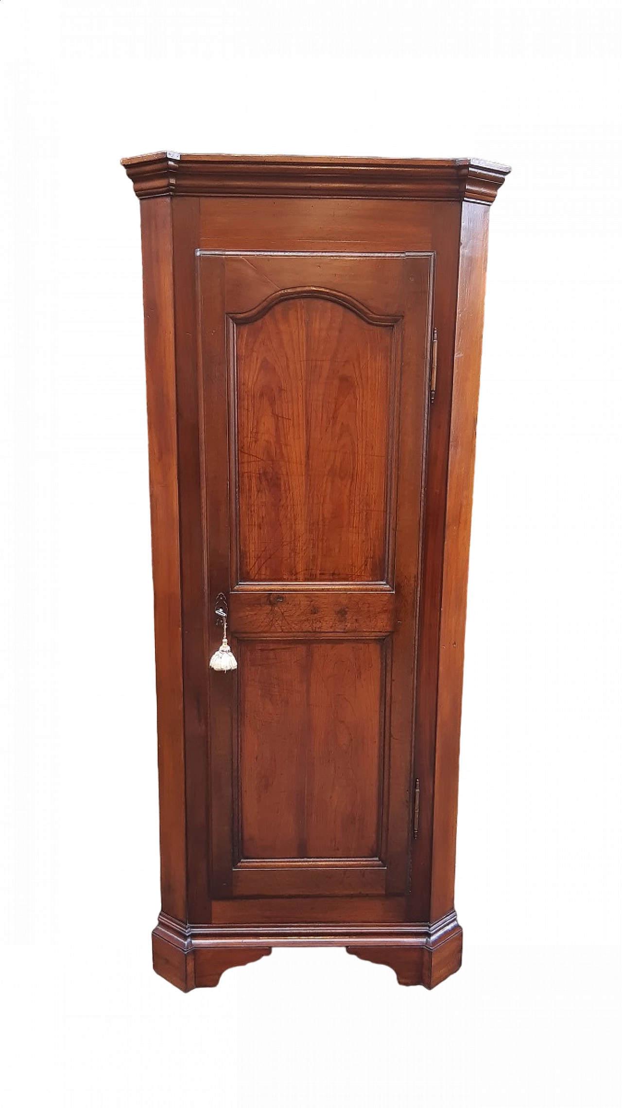 Piedmontese walnut corner cabinet, late 19th century 9