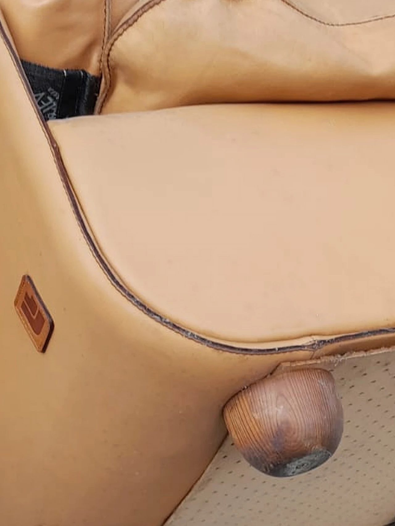 Divano e coppia di poltrone Nido di F. Nale per Lev&Lev, anni '70 8