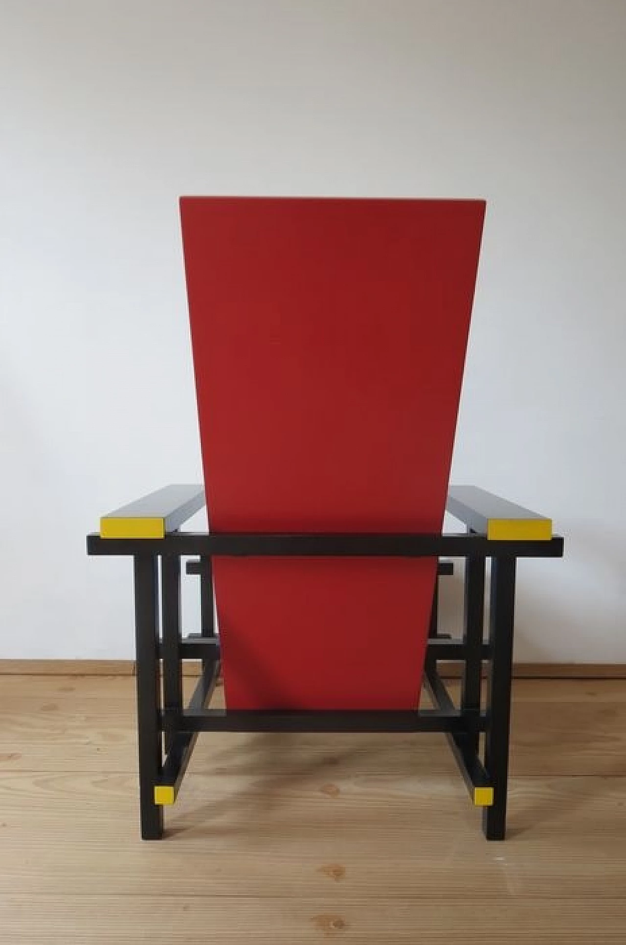 Red and Blue chair by Gerrit Thomas Rietveld for MDF Italia, 1990 9