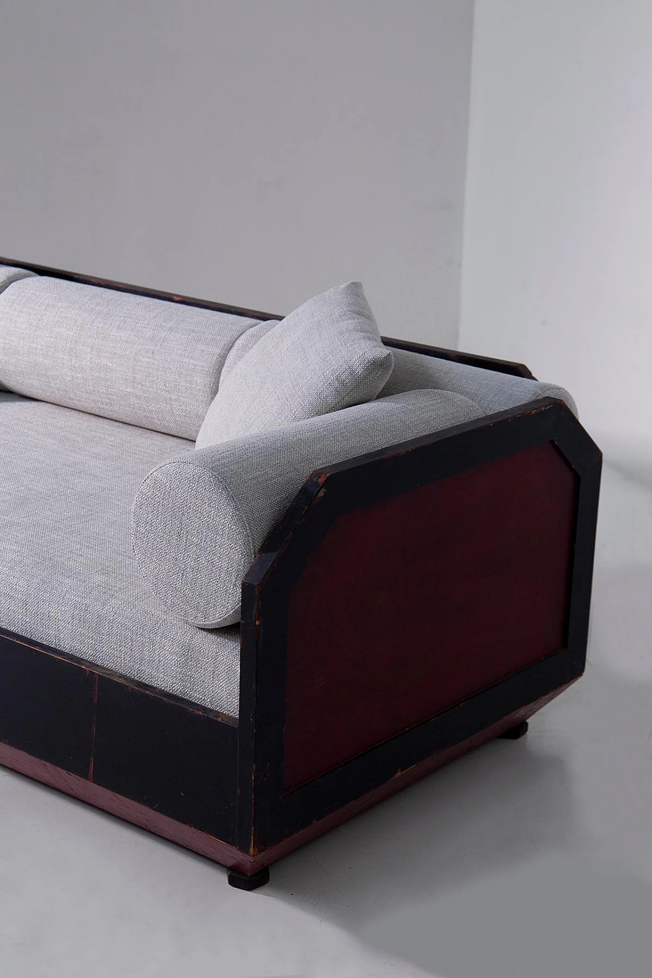Futurist wood and fabric sofa, 1910s 8