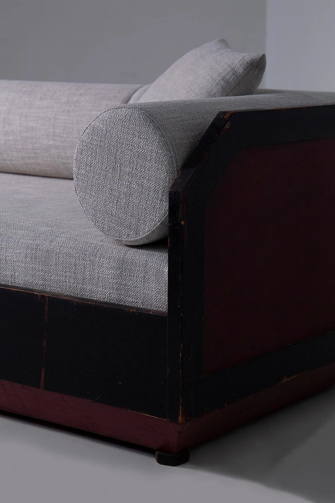 Futurist wood and fabric sofa, 1910s 9