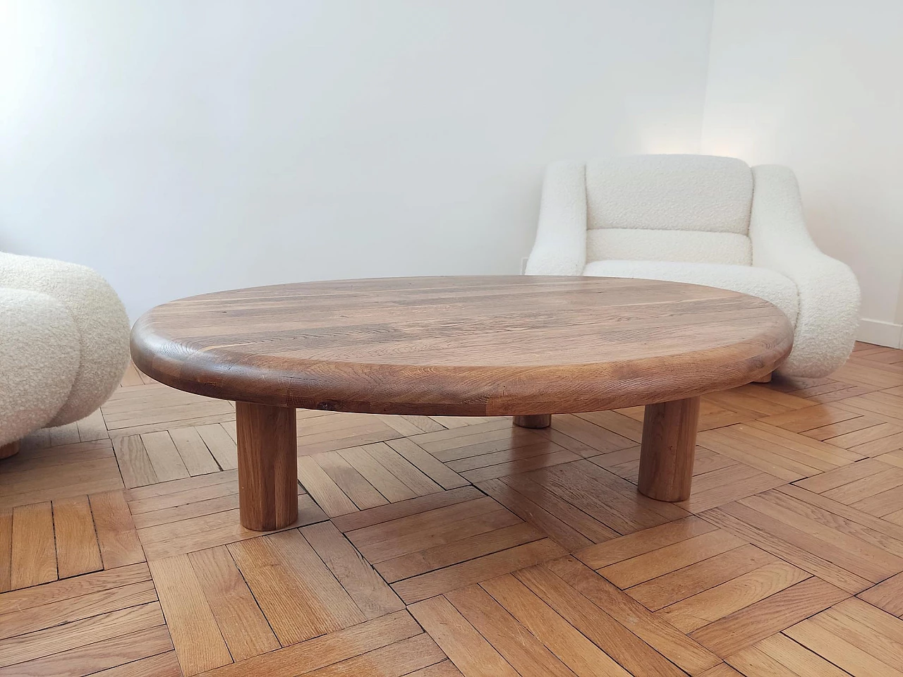 Tavolino ovale treppiede in legno massello, anni '60 11