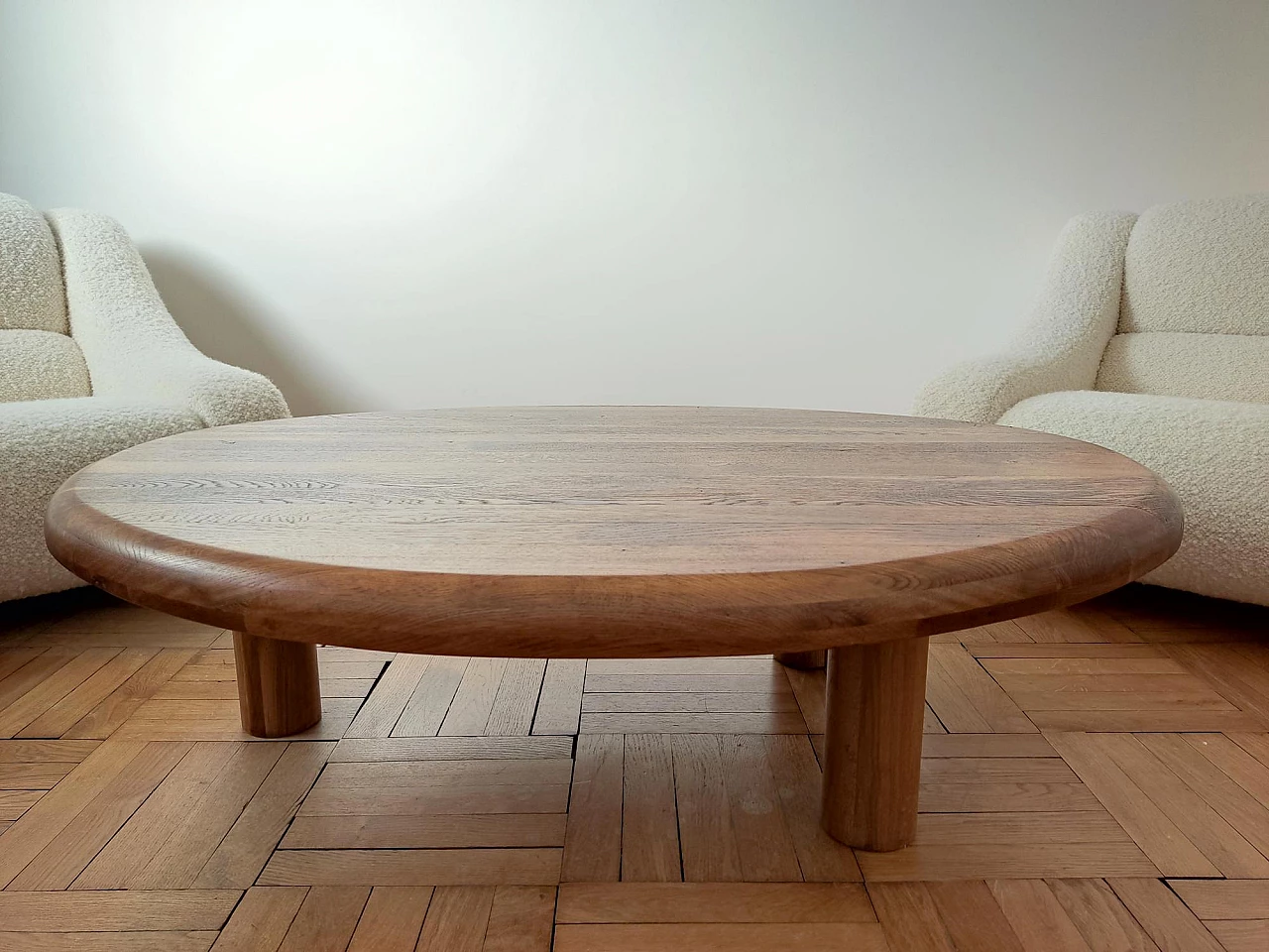Tavolino ovale treppiede in legno massello, anni '60 12