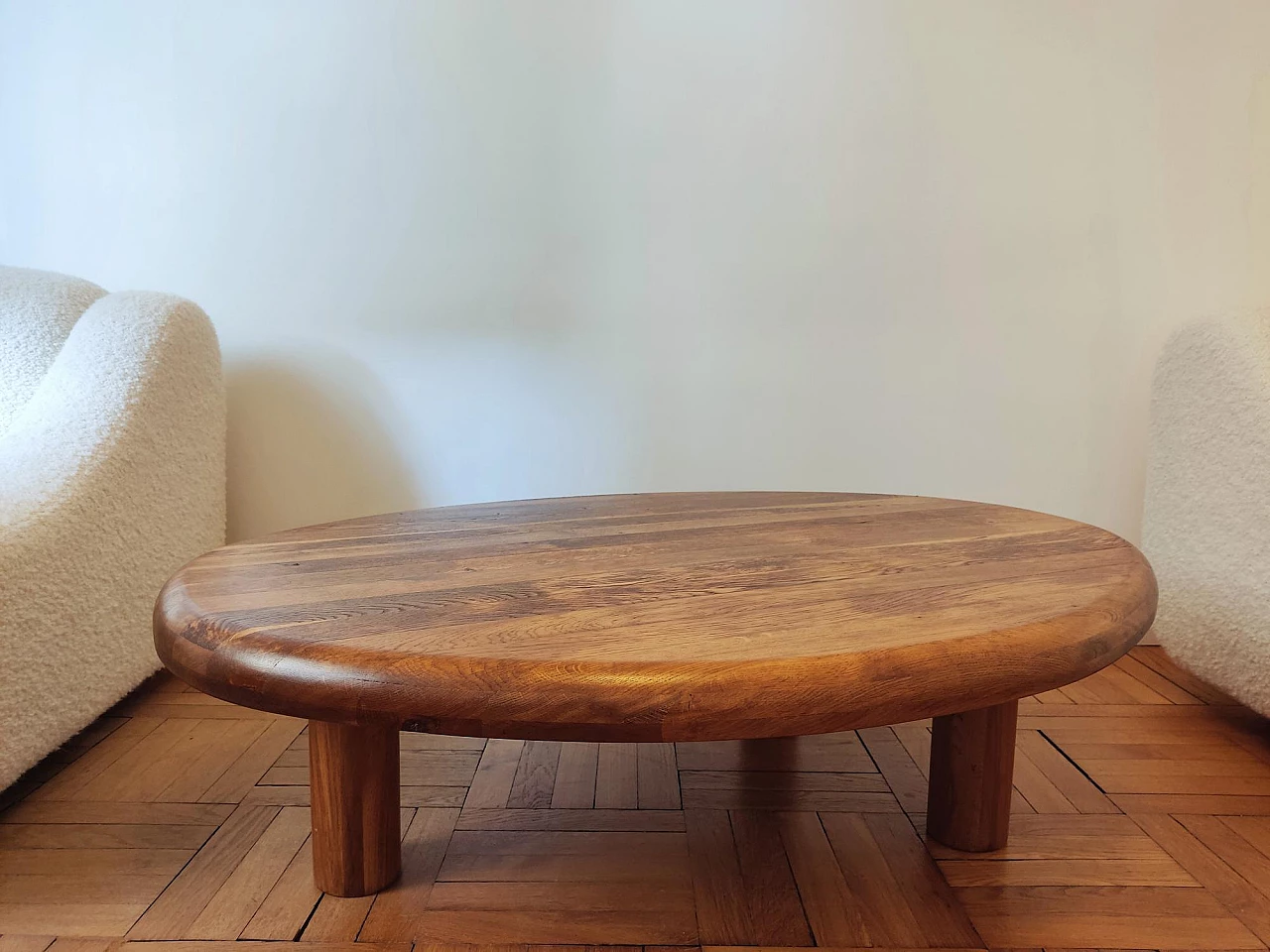 Tavolino ovale treppiede in legno massello, anni '60 14