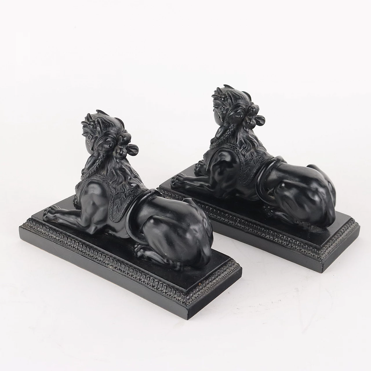 Pair of patinated resin sphinxes in black 6