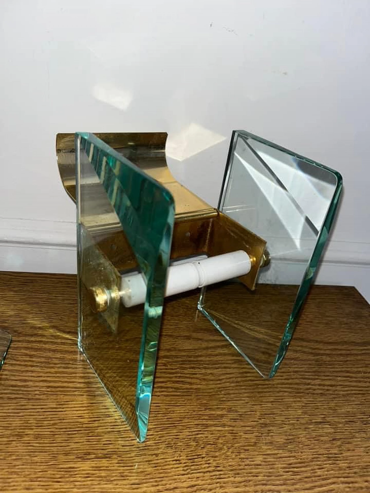 Soap and toilet paper holder in glass and brass by Fontana Arte, 1940s 4