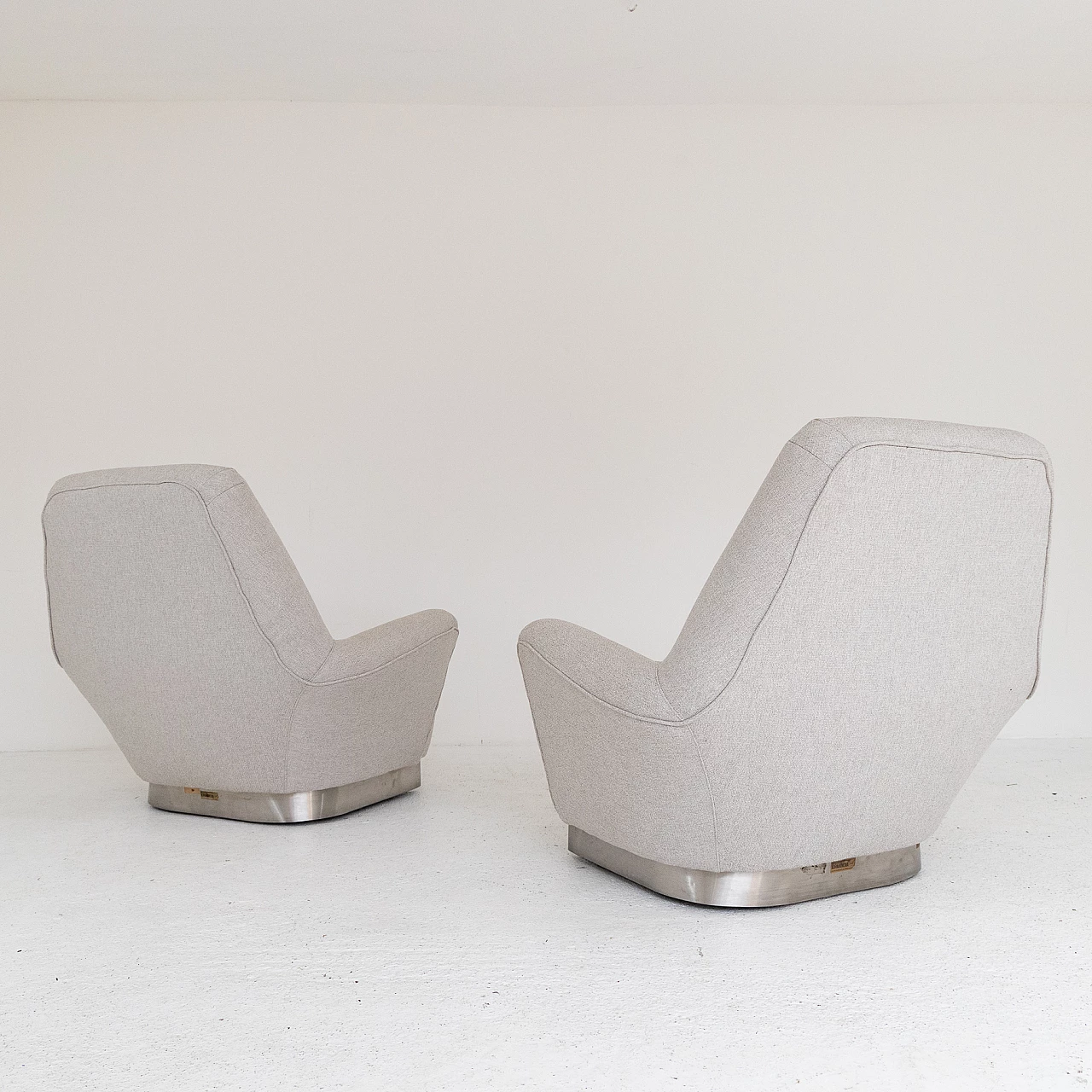 Pair of armchairs by Gianni Moscatelli for Formanova, 1960s 4
