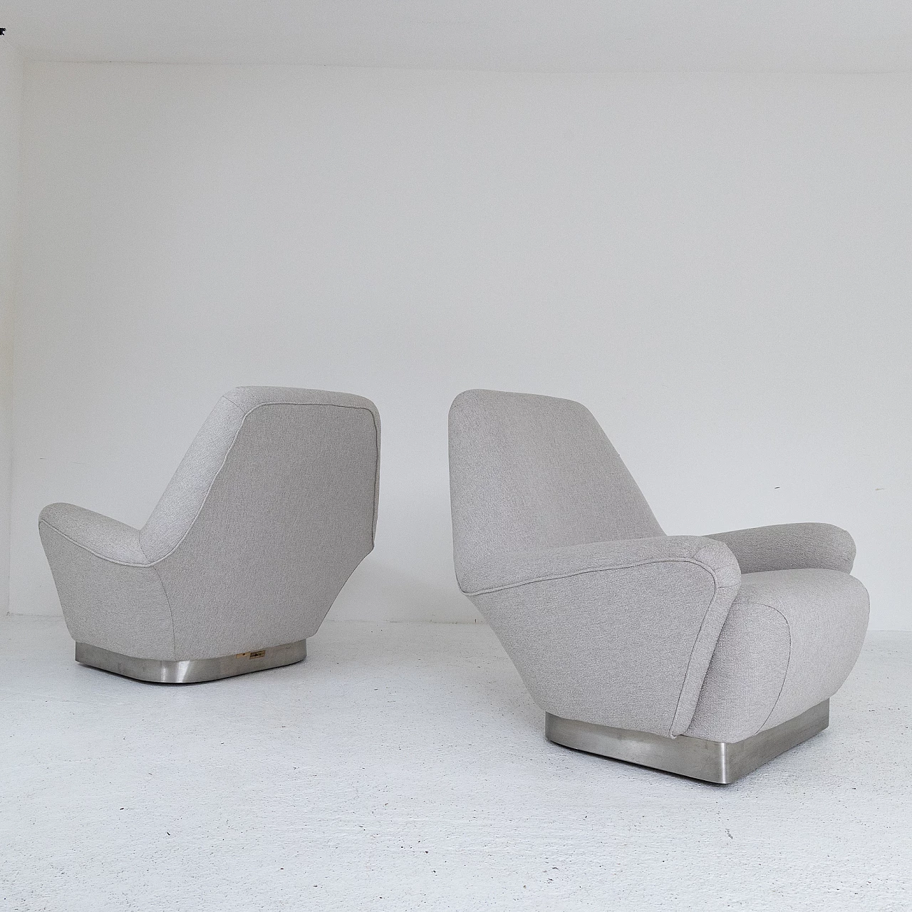Pair of armchairs by Gianni Moscatelli for Formanova, 1960s 11