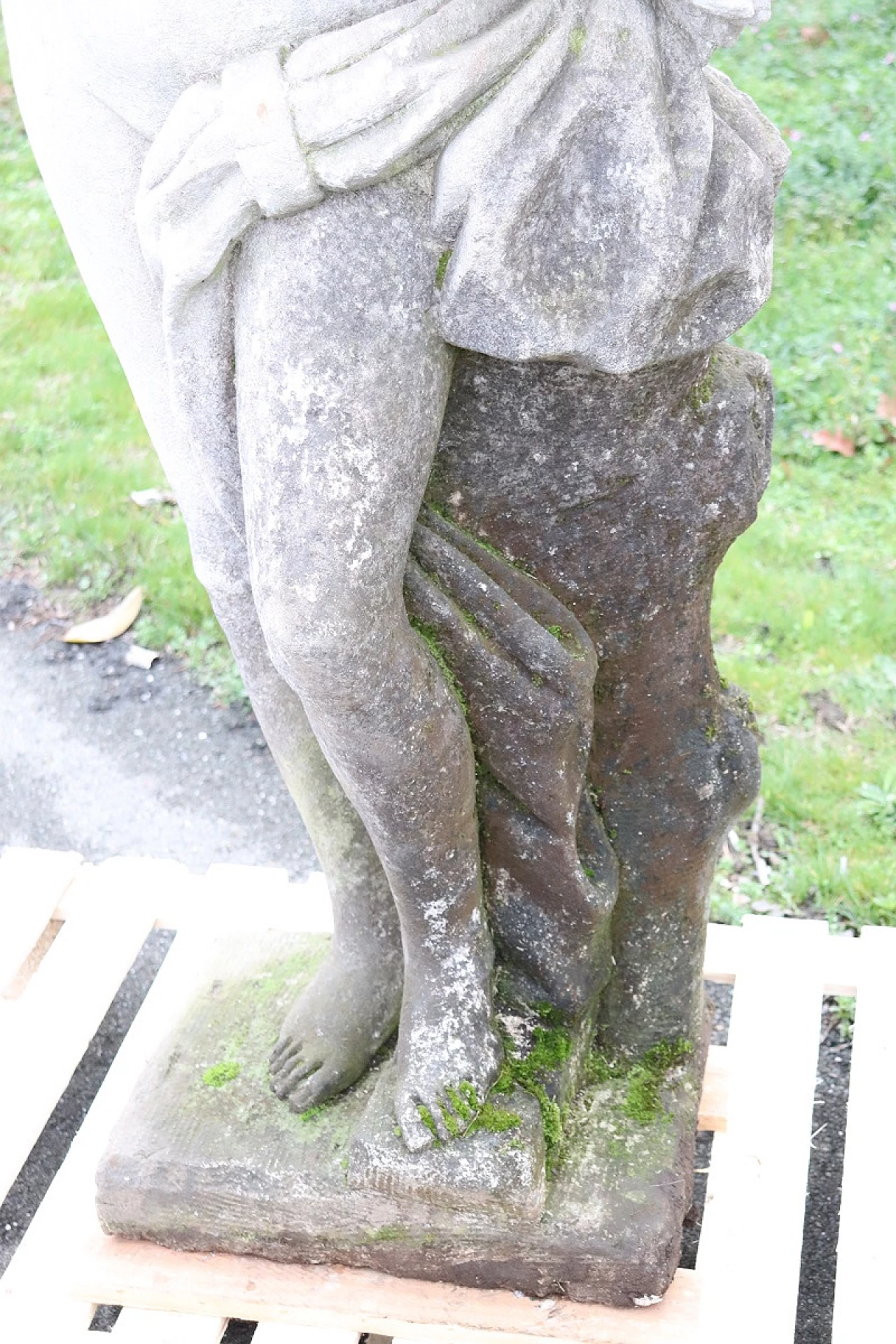 Leda and the swan, statue in cement and marble dust, 1920s 4