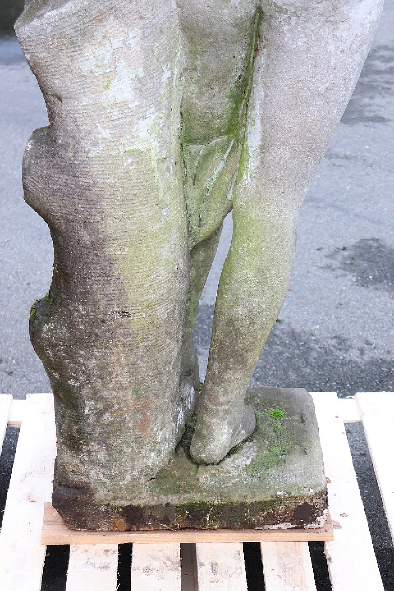 Leda and the swan, statue in cement and marble dust, 1920s 7