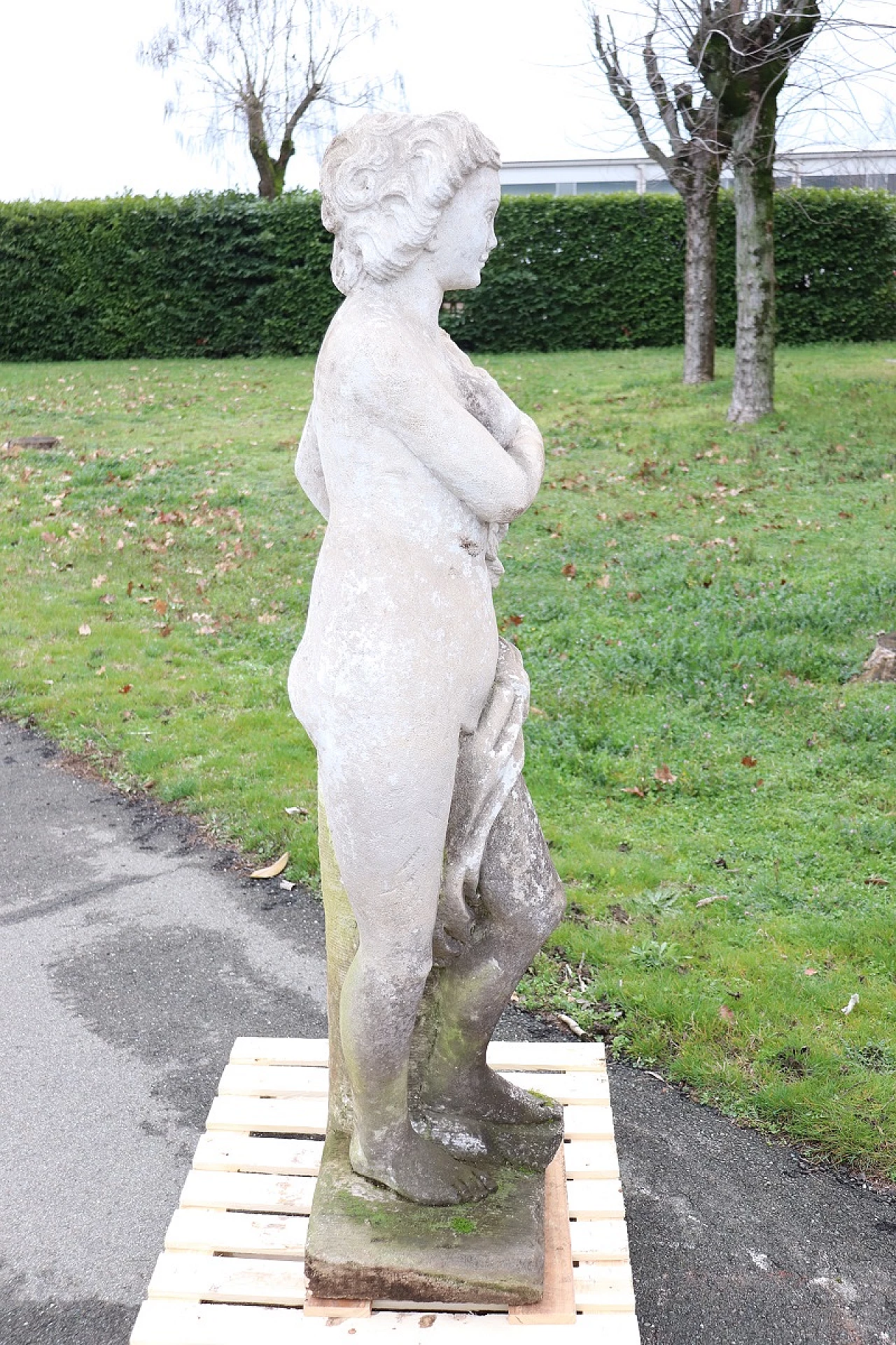Leda and the swan, statue in cement and marble dust, 1920s 9