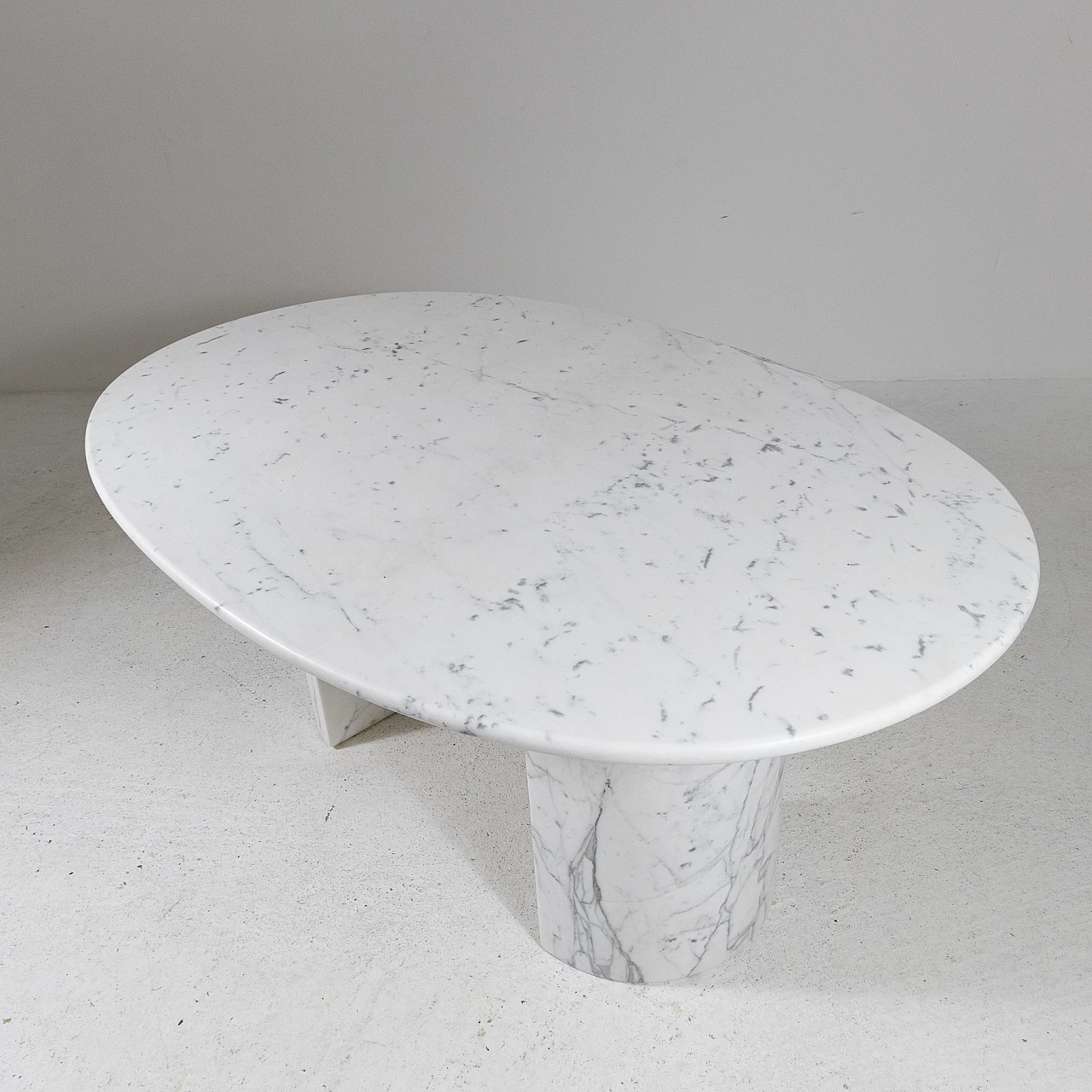 Tavolo ovale in marmo bianco di Carrara, anni '70 12