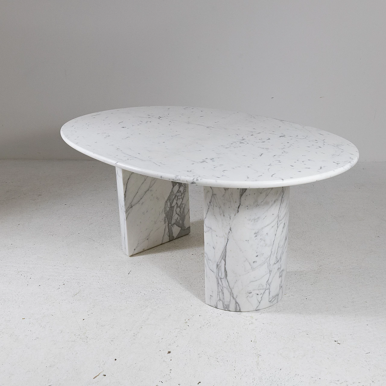 Tavolo ovale in marmo bianco di Carrara, anni '70 13