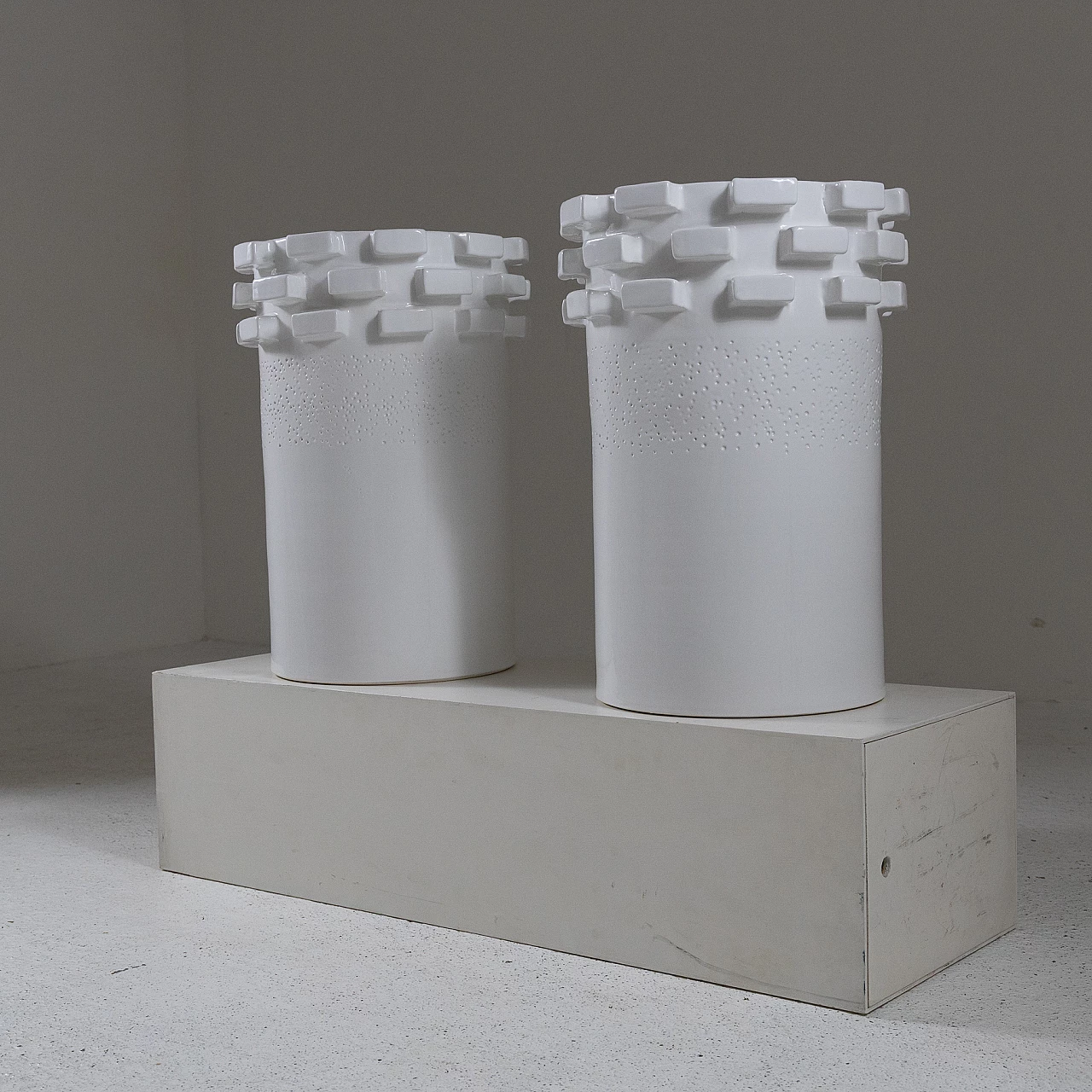 Pair of white ceramic vases, 1980s 5