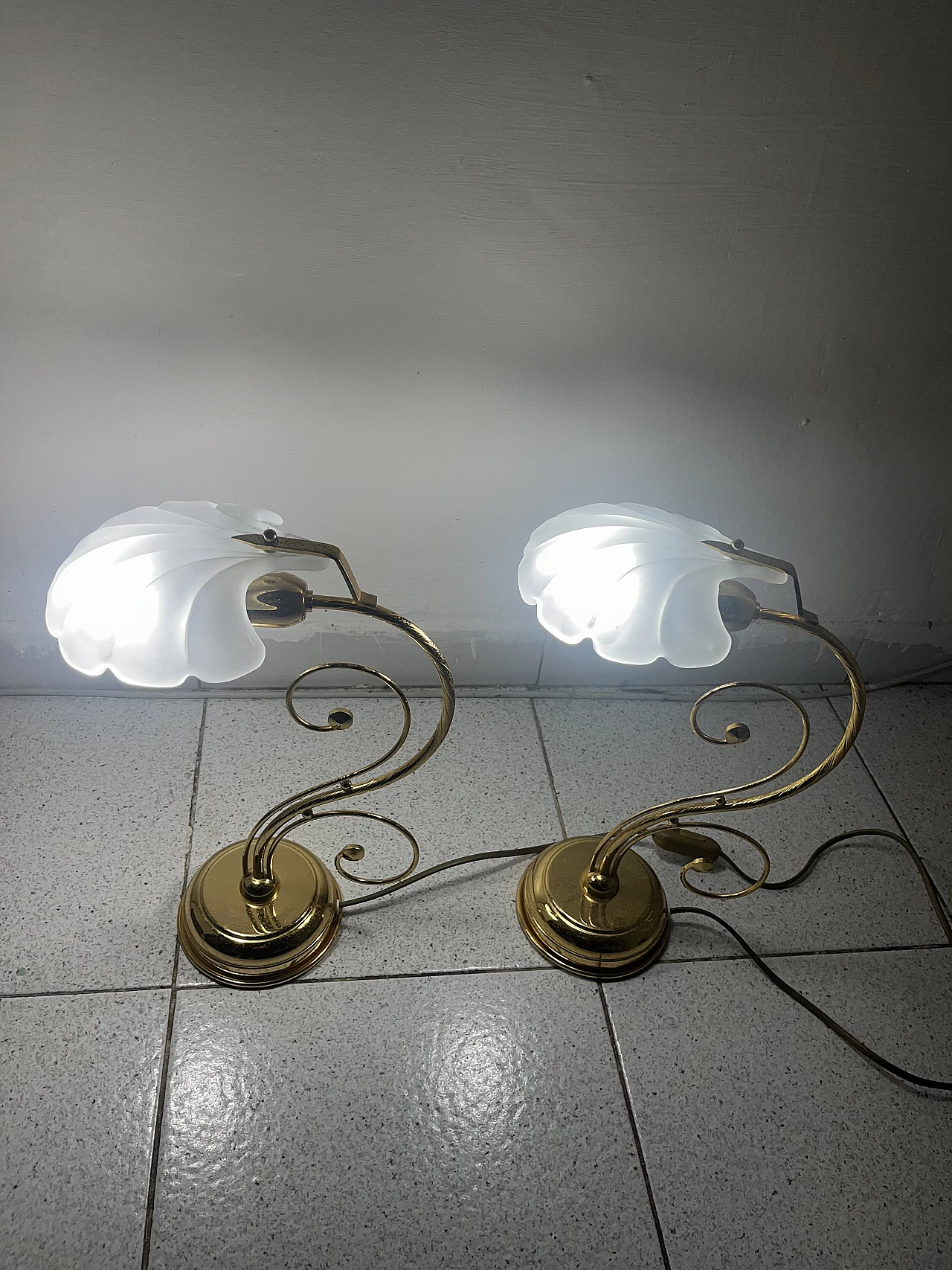 Pair of table lamps in glass and brass, 1970s 3