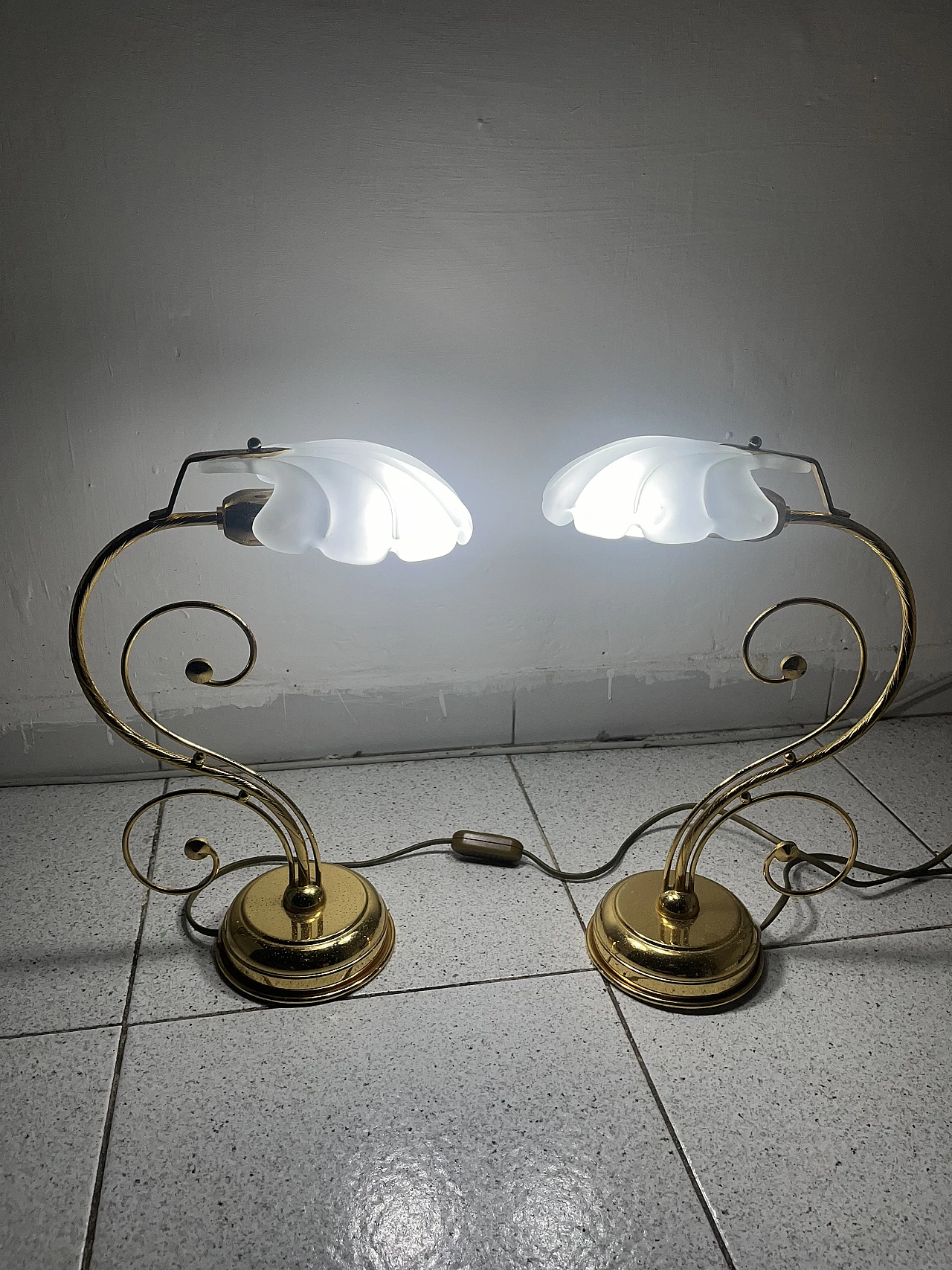 Pair of table lamps in glass and brass, 1970s 6
