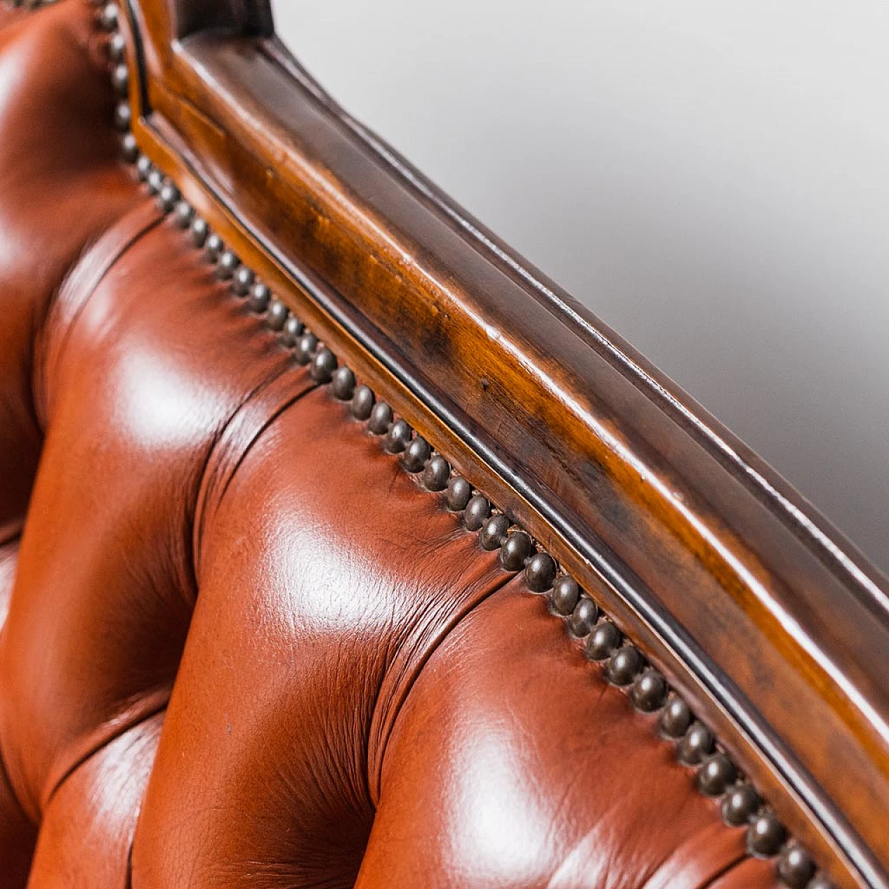 3-Seater sofa in wood and brown leather, 1950s 9