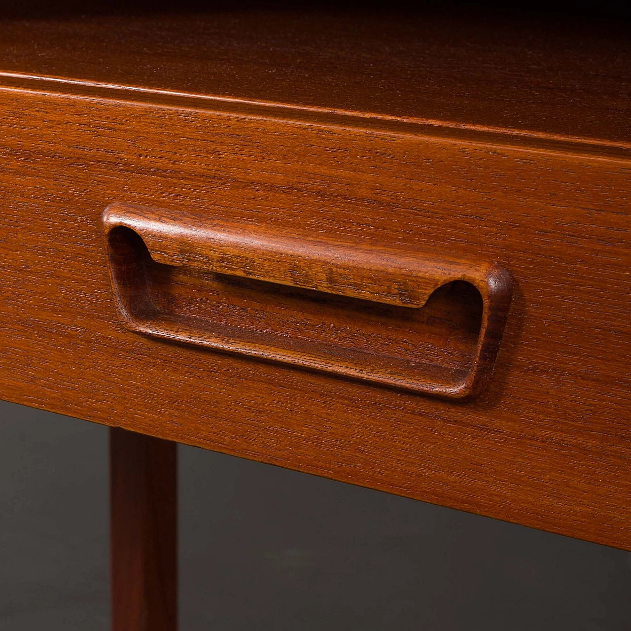 Pair of teak bedside tables with black glass top, 1960s 9