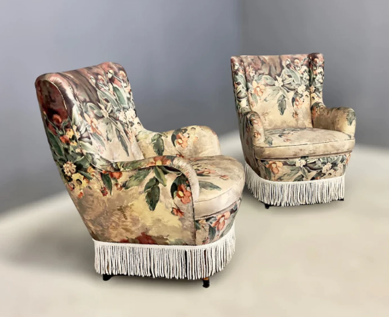 Pair of wood and floral fabric armchairs with tassels, 1950s 4