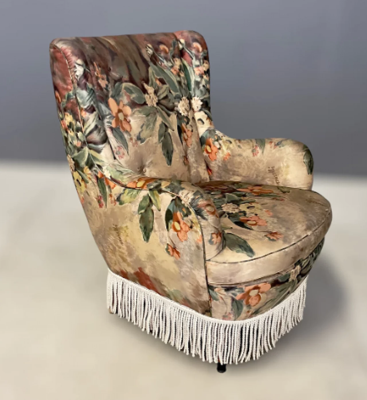 Pair of wood and floral fabric armchairs with tassels, 1950s 6