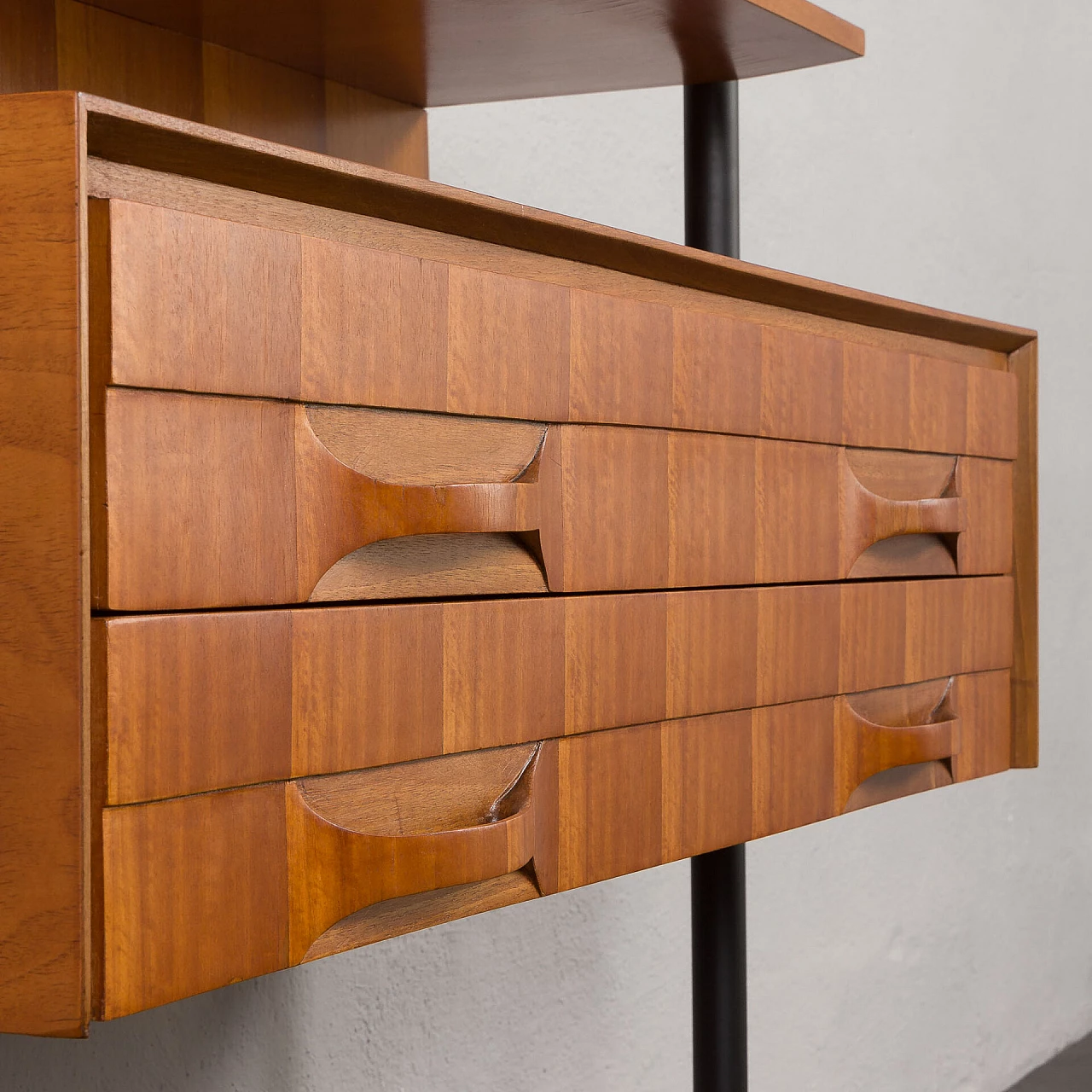 Console with drawers in the style of Carlo De Carli, 1960s 16