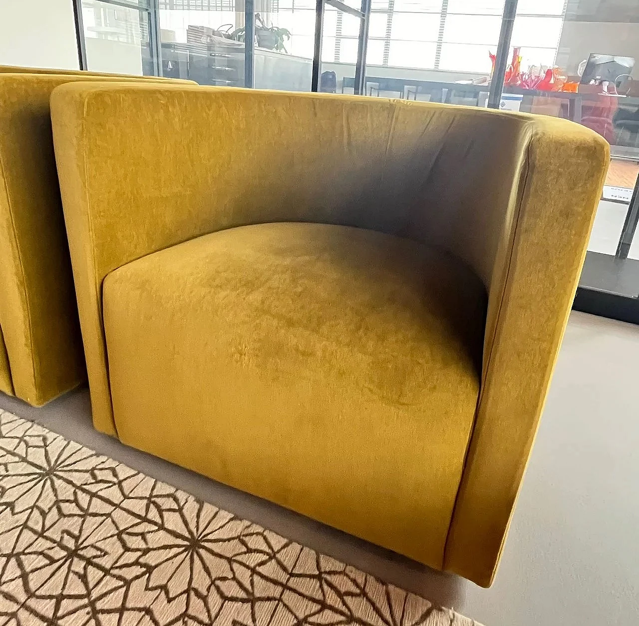 Coppia di poltrone Confidential di Piero Lissoni per Living Divani 3