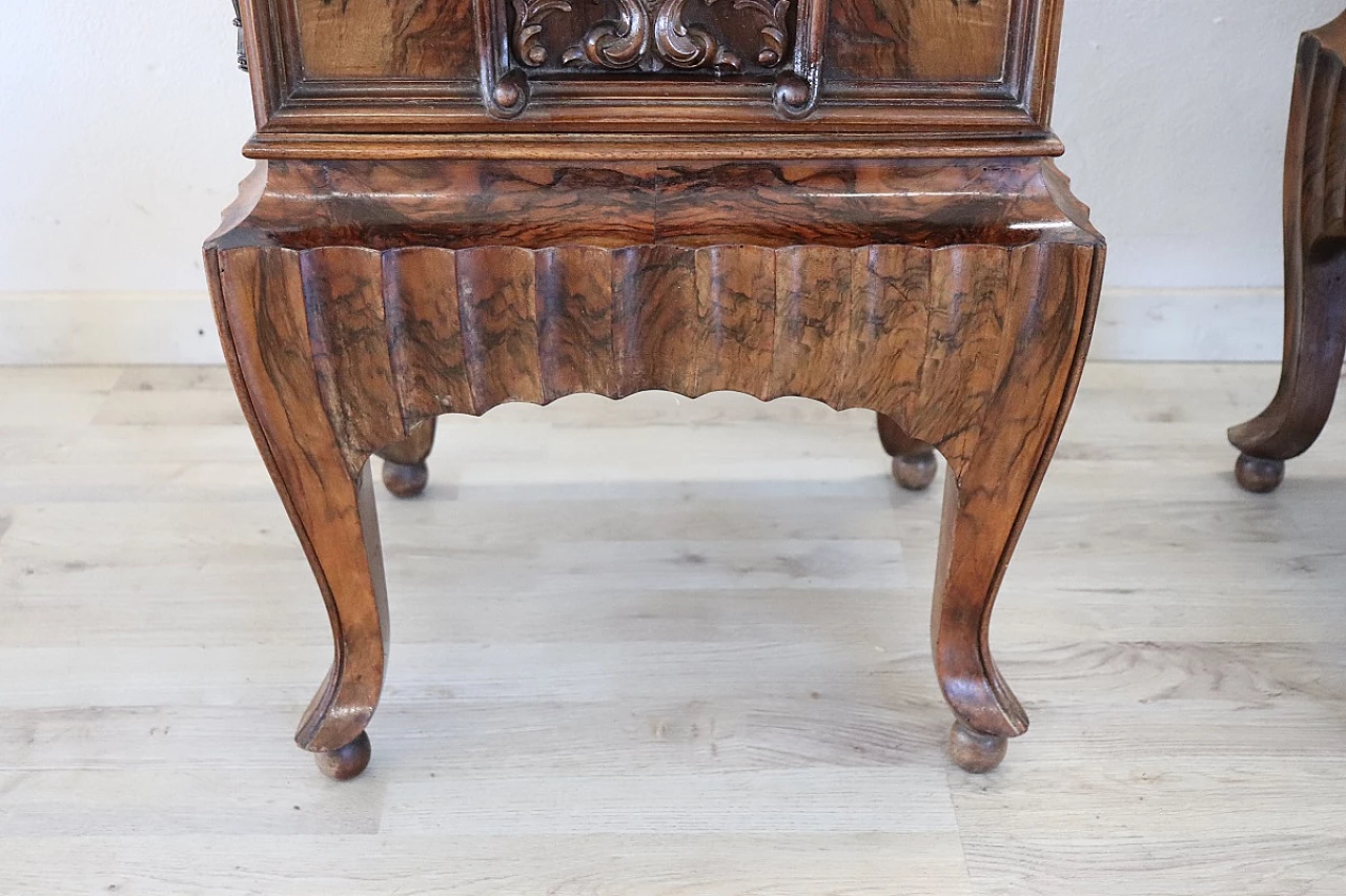 Pair of Art Deco bedside tables in walnut burl, 1920s 6