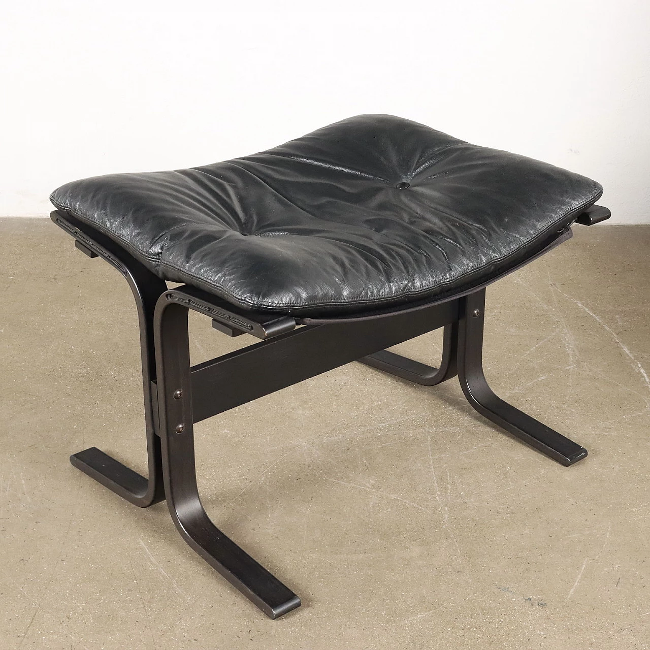 Siesta armchair and footrest by Ingmar Relling for Westnofa, 1980s 9