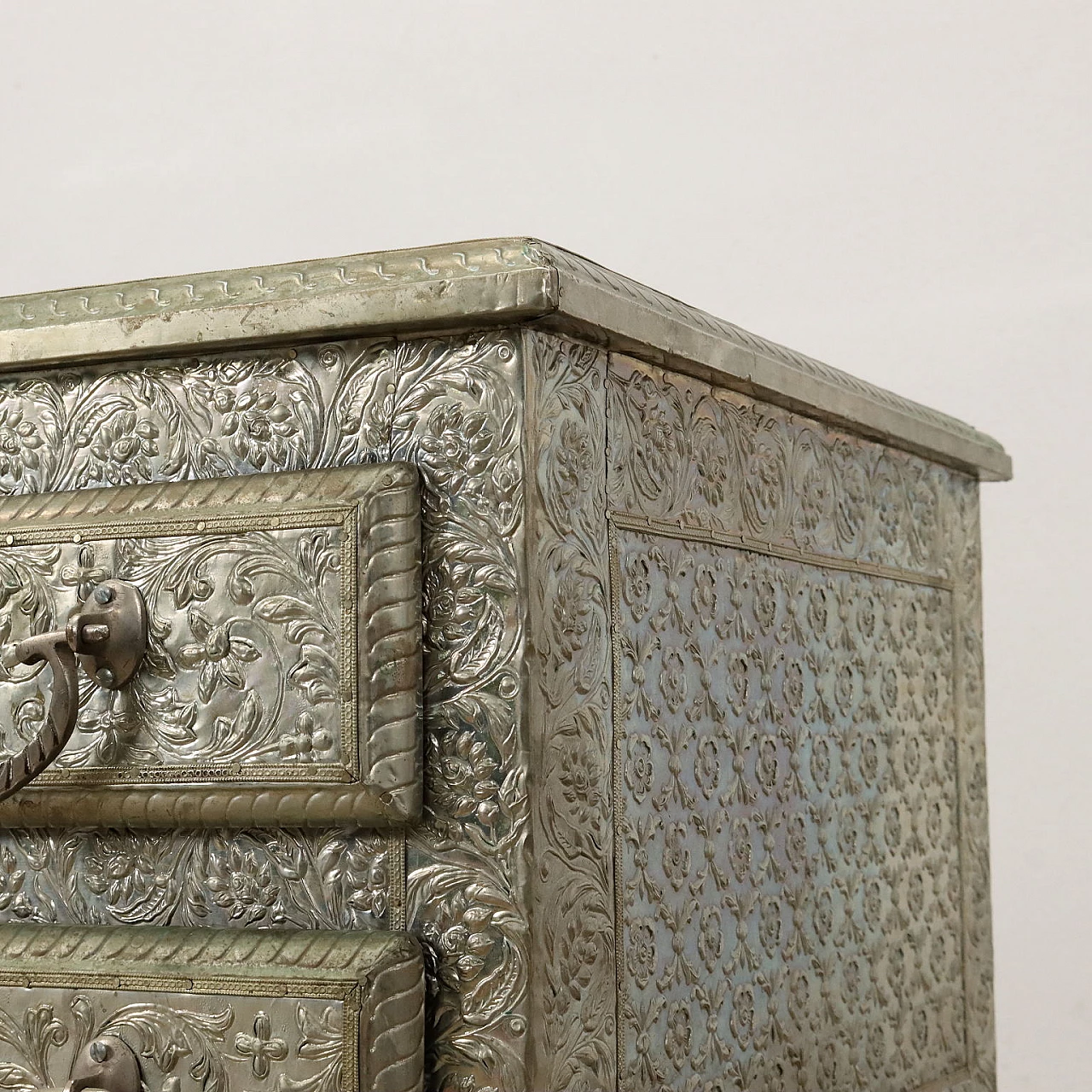 Pair of bedside tables covered with embossed silvered metal plate 4