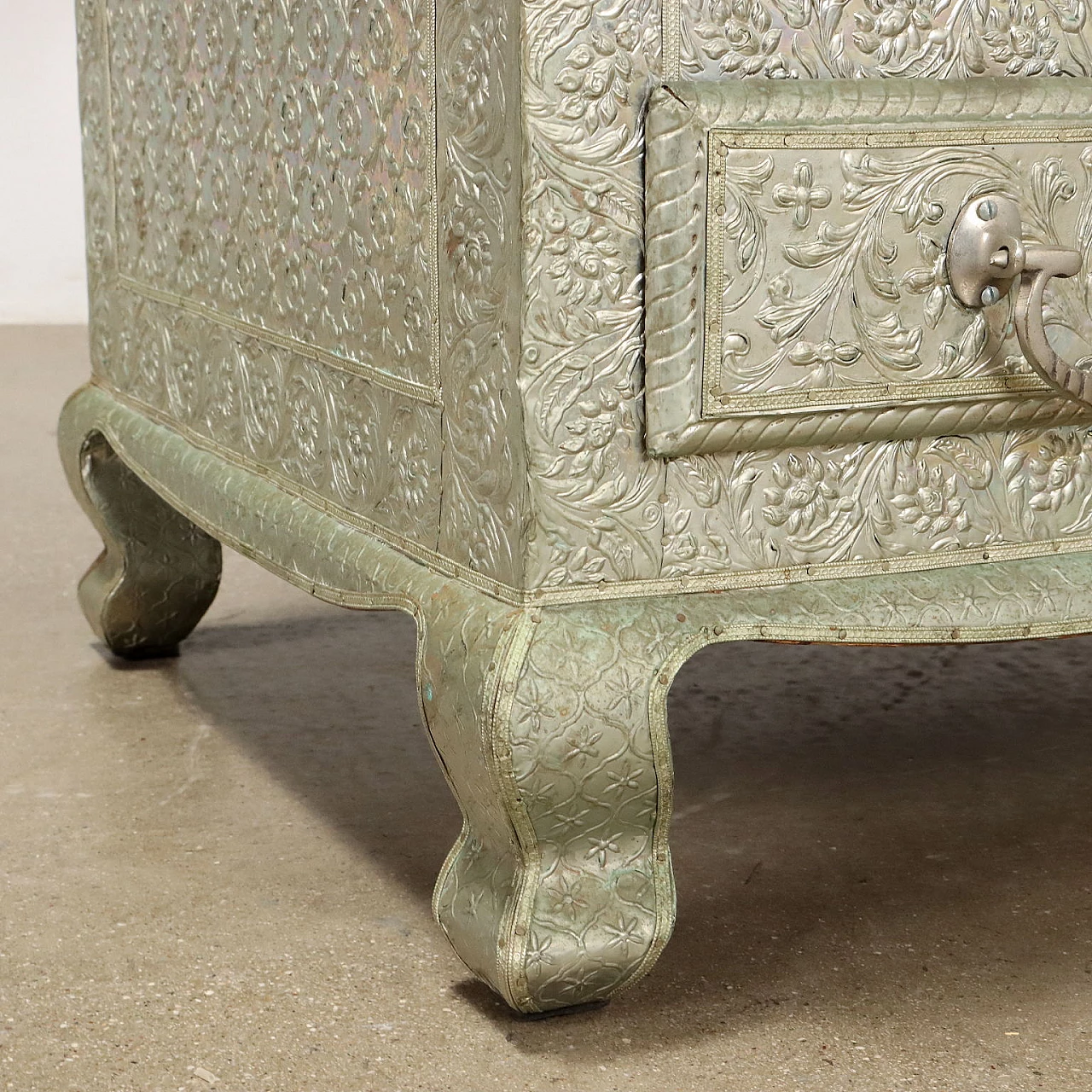 Pair of bedside tables covered with embossed silvered metal plate 6