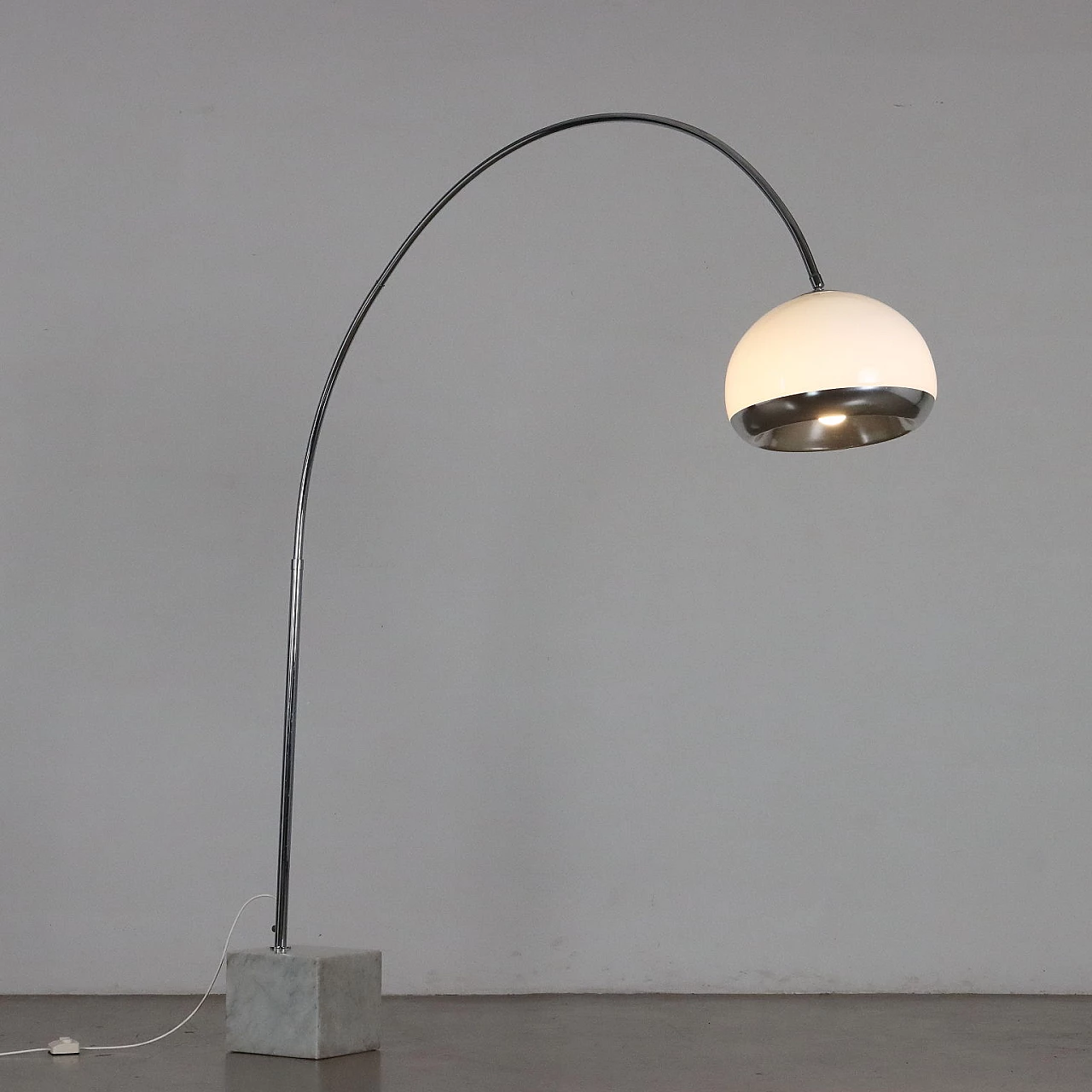 Floor Lamp in aluminium and marble base, 1970s 1