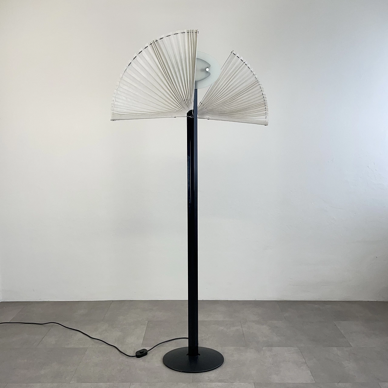 Butterfly floor lamp by Afra and Tobia Scarpa for Flos, 1980s 4