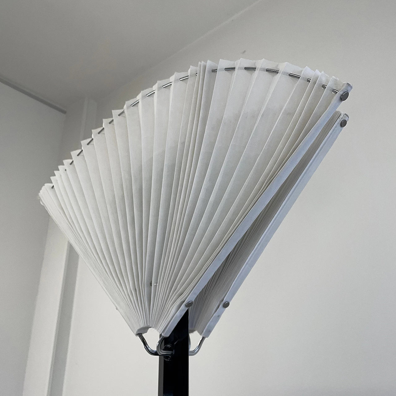 Butterfly floor lamp by Afra and Tobia Scarpa for Flos, 1980s 6