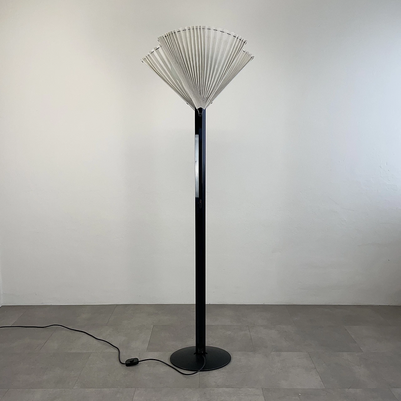 Butterfly floor lamp by Afra and Tobia Scarpa for Flos, 1980s 17