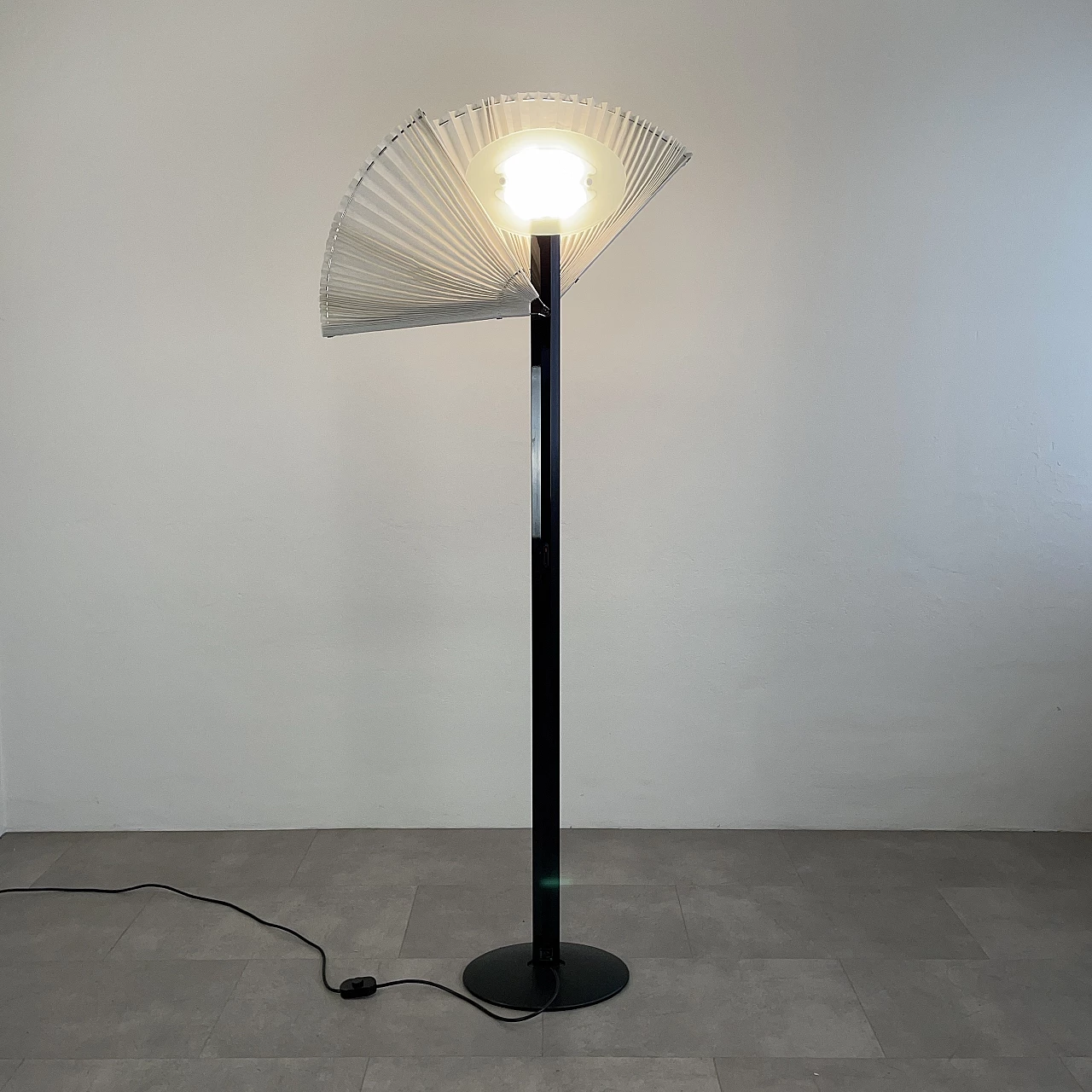 Butterfly floor lamp by Afra and Tobia Scarpa for Flos, 1980s 19
