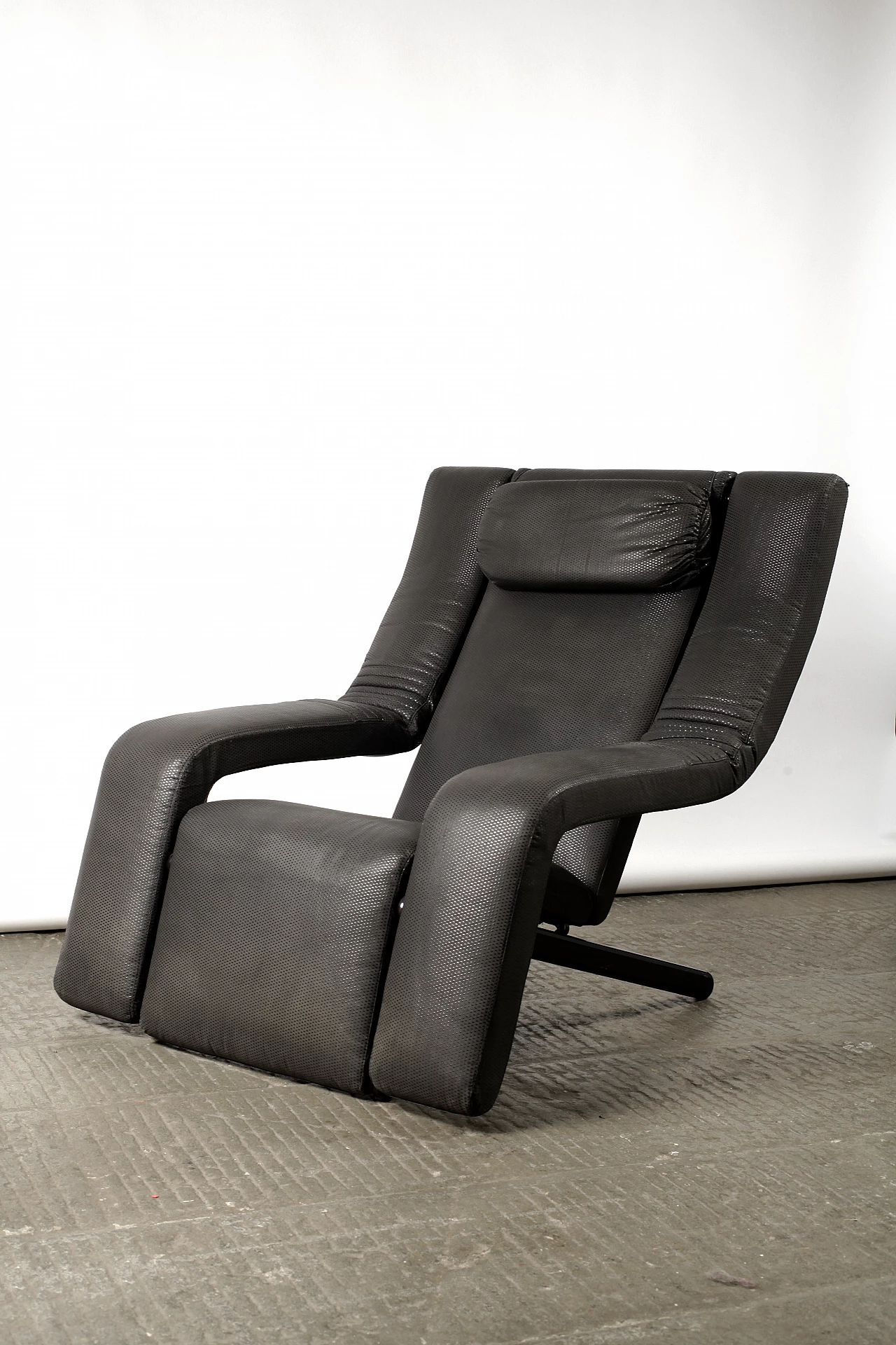 Kil Kis leather armchair by Brunati, 1990s 1