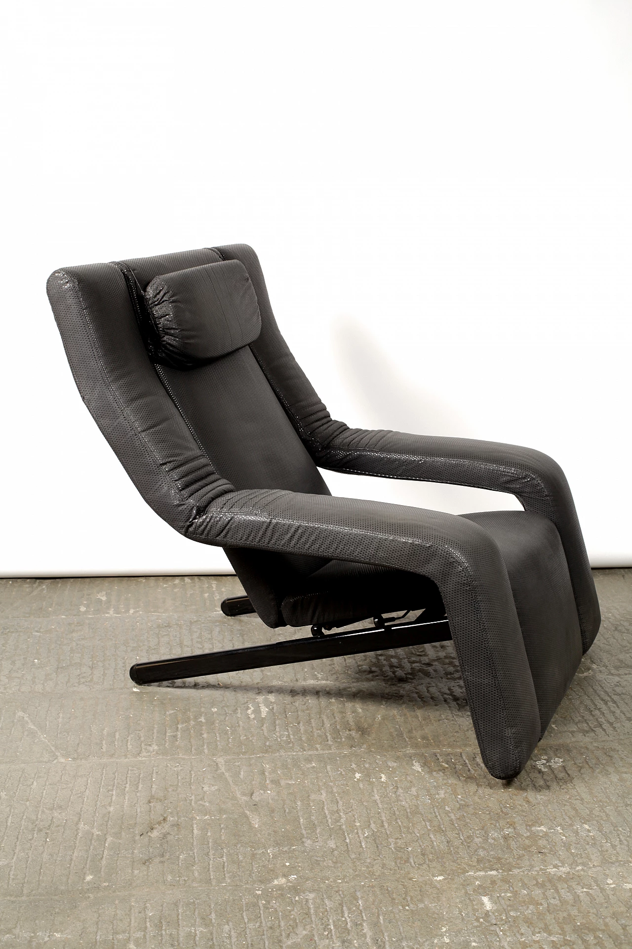 Kil Kis leather armchair by Brunati, 1990s 8