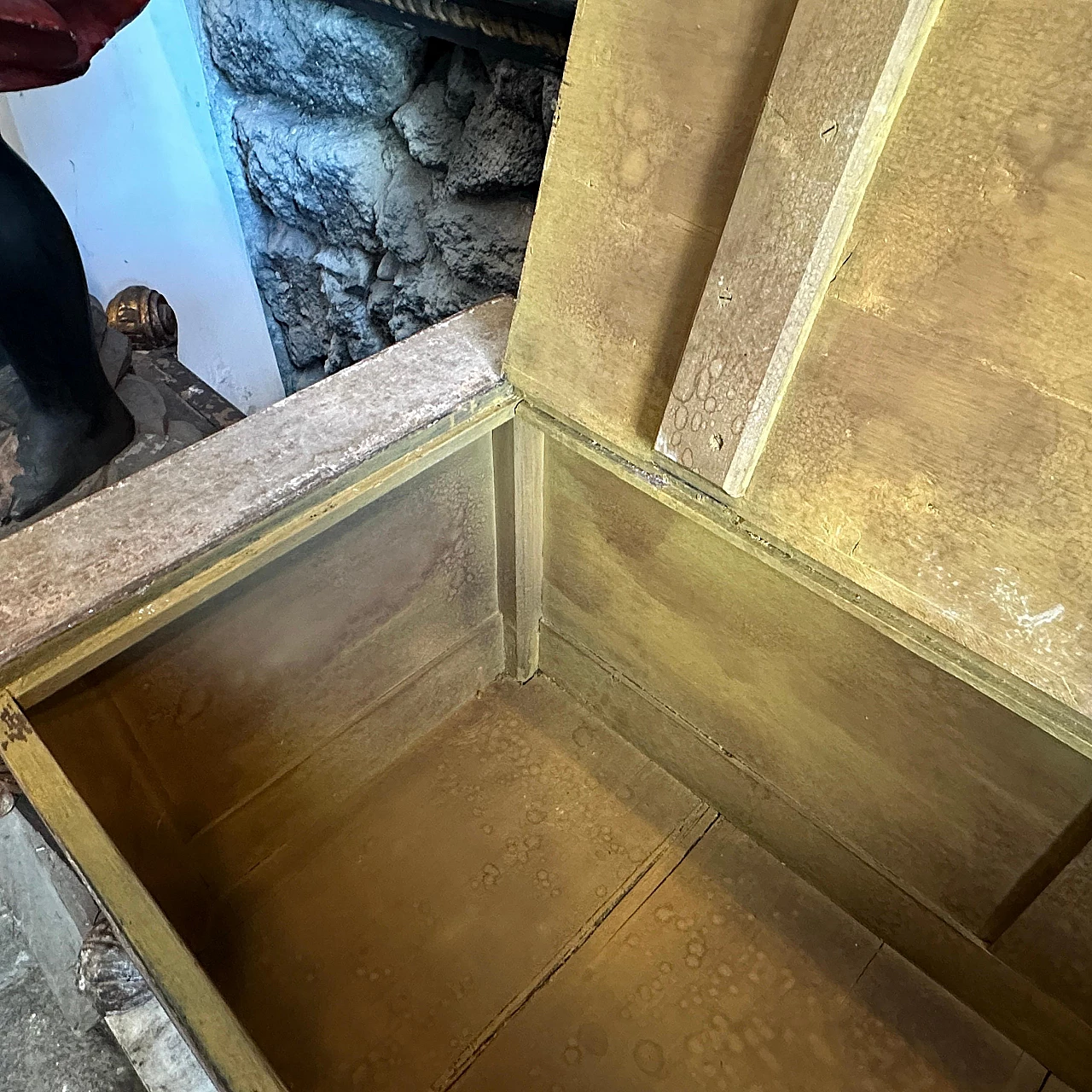 Cassapanca fiorentina in abete laccato bianco e verde, fine '800 7