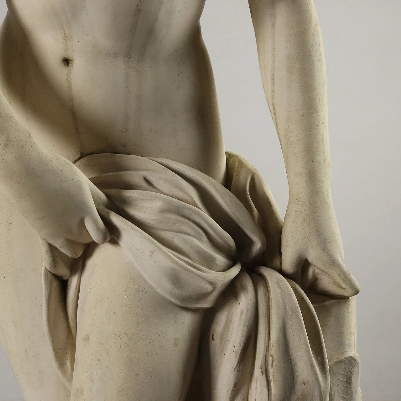 Dal Torrione, La bagnante, scultura in marmo sintetico 7