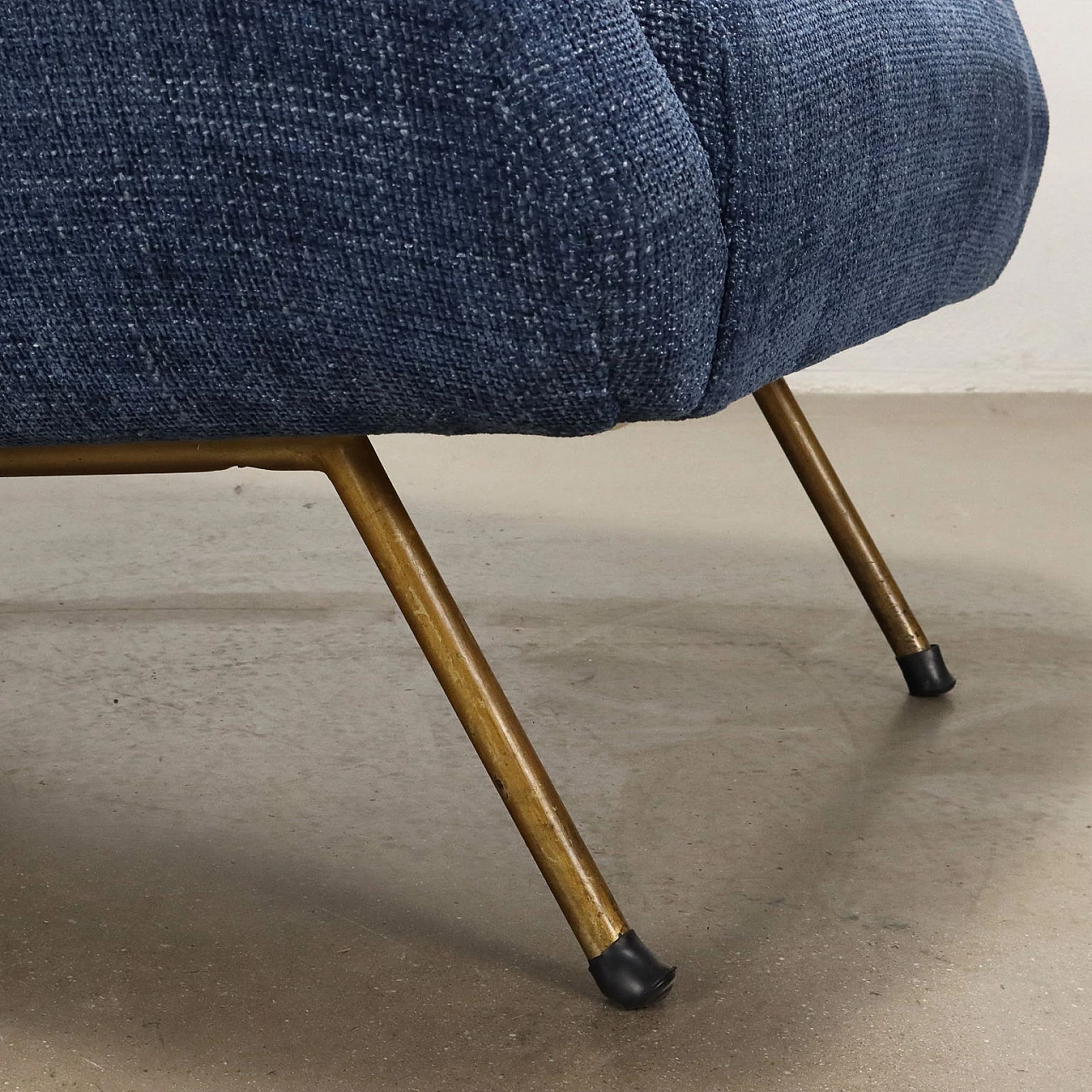Armchair in blue fabric and brass-plated metal legs, 1960s 5