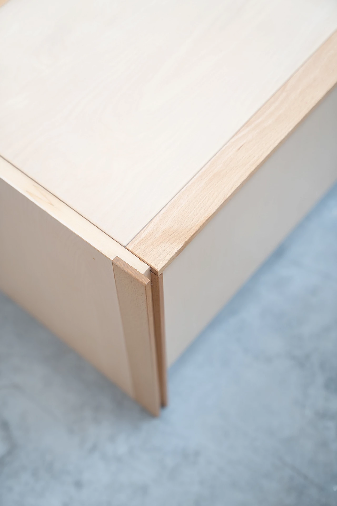 Credenza in legno di faggio con cassetti e anta, anni '80 6