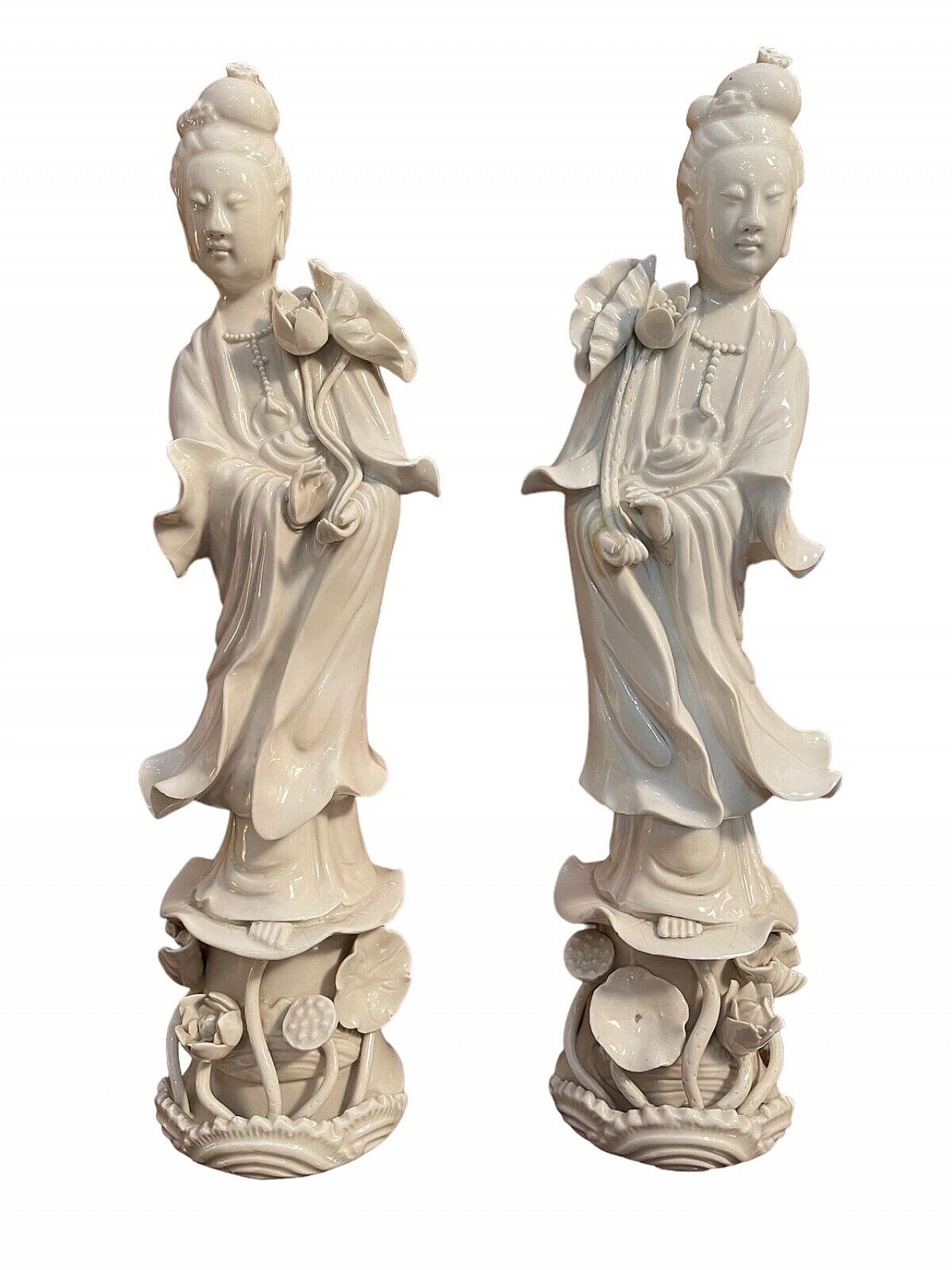 Pair of Chinese ceramic Guanyin sculptures, 19th century 5