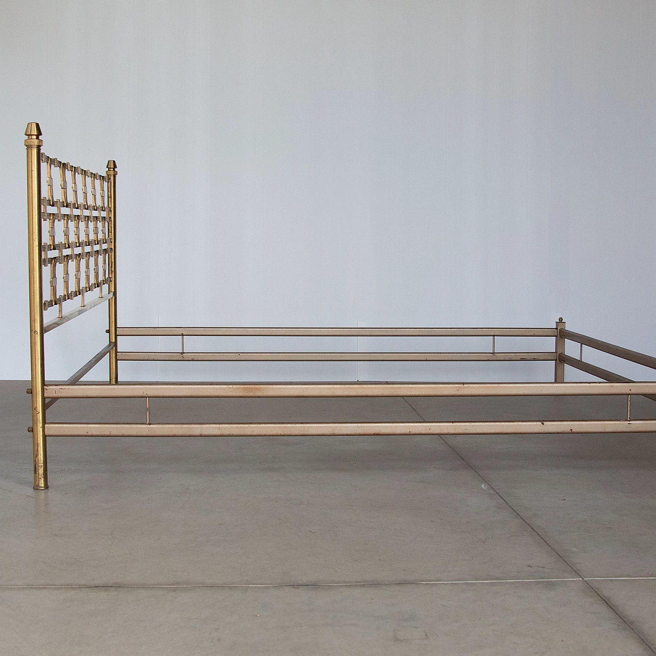 Bed frame in hand-cast brass by Luciano Frigerio, 1970s 7