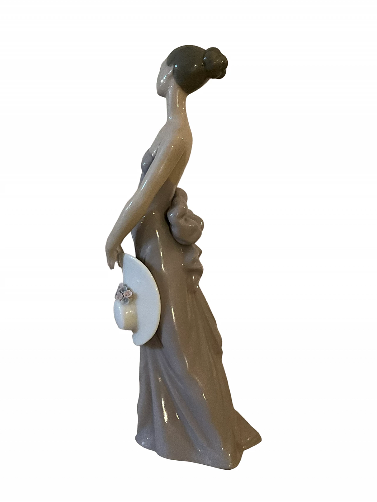 Lladró ceramic sculpture of lady with hat 3
