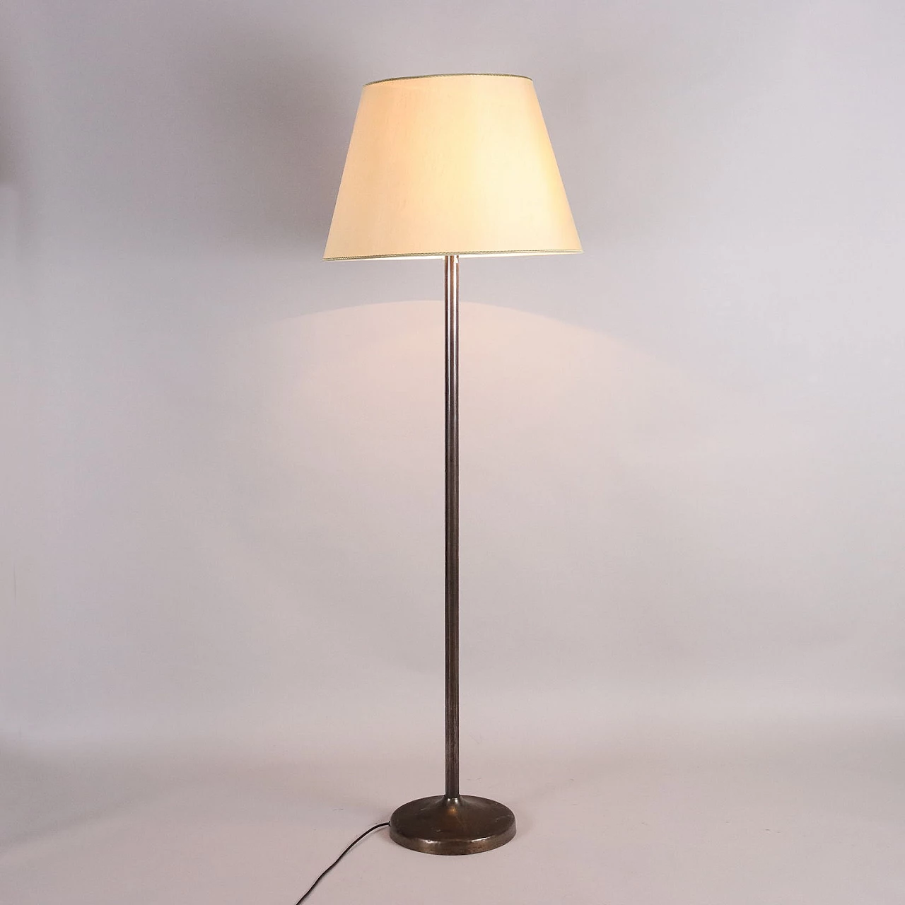 Floor lamp in brass and fabric, 1940s 1