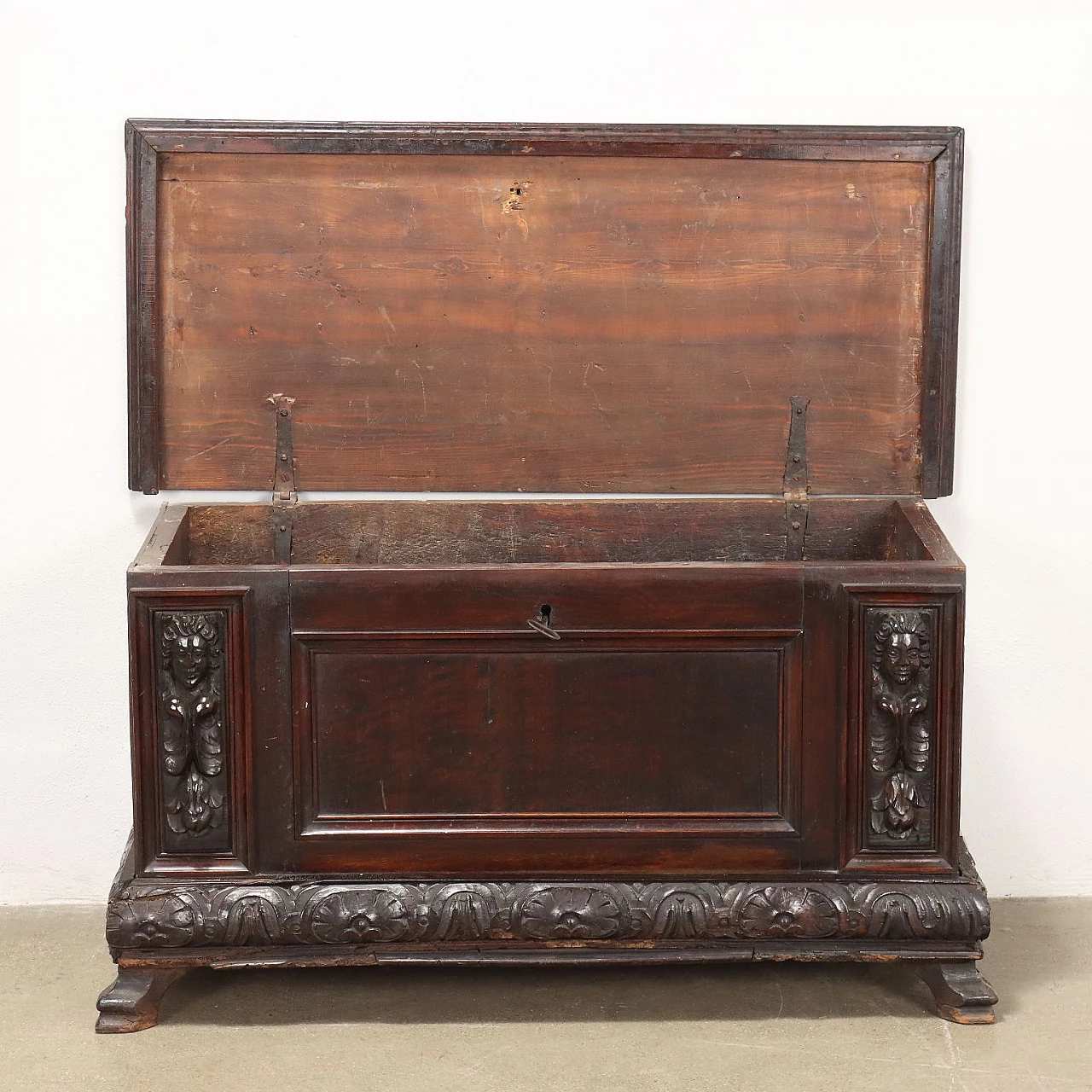 Wooden chest with carved frame and uprights, 19th century 4