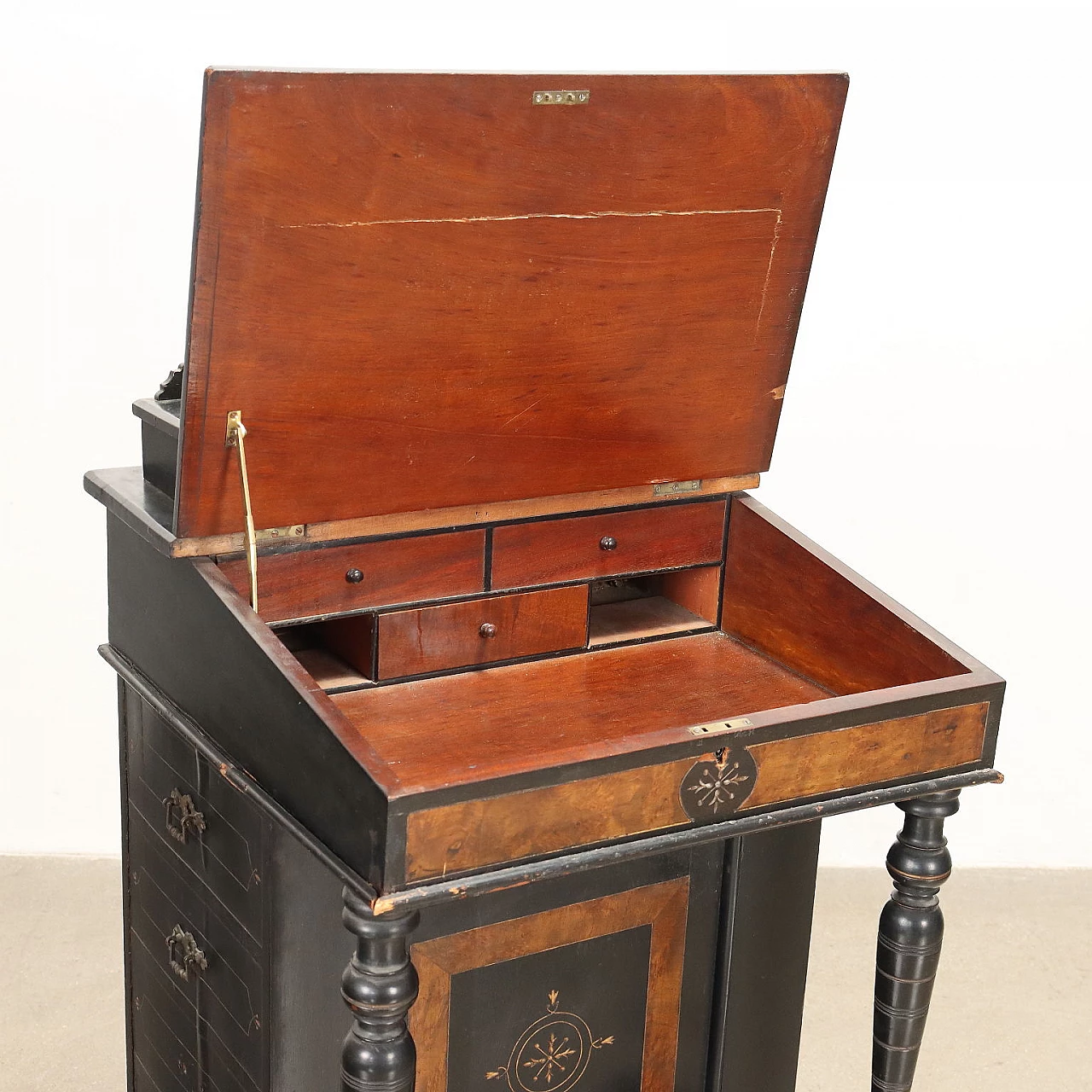 Davenport walnut and ebonized wood writing desk, early 20th century 3