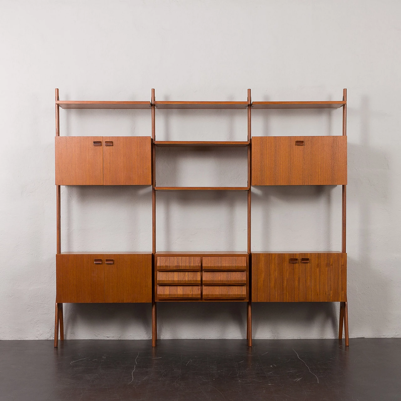 Three-bay teak and rosewood bookcase, 1960s 6