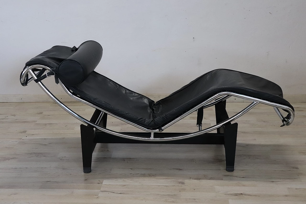 Chaise longue in pelle nera nello stile di Le Corbusier, anni '80 2